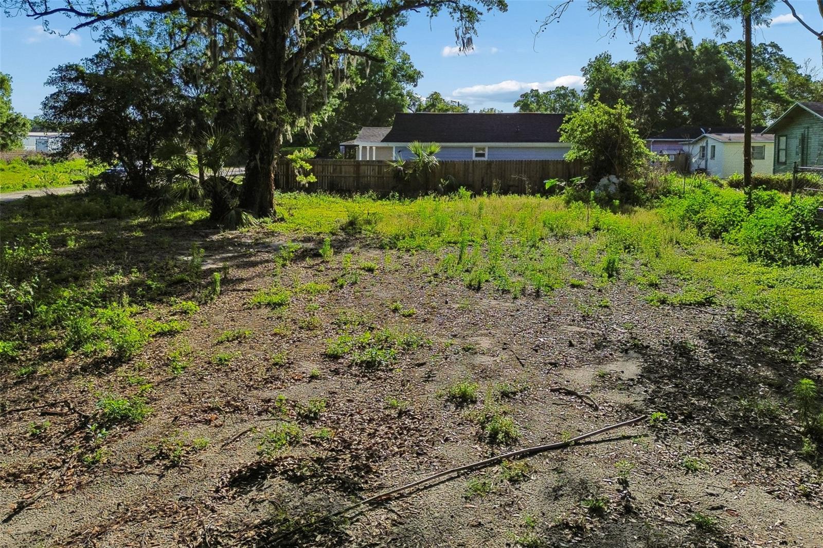 LINCOLN PARK HEIGHTS - Land