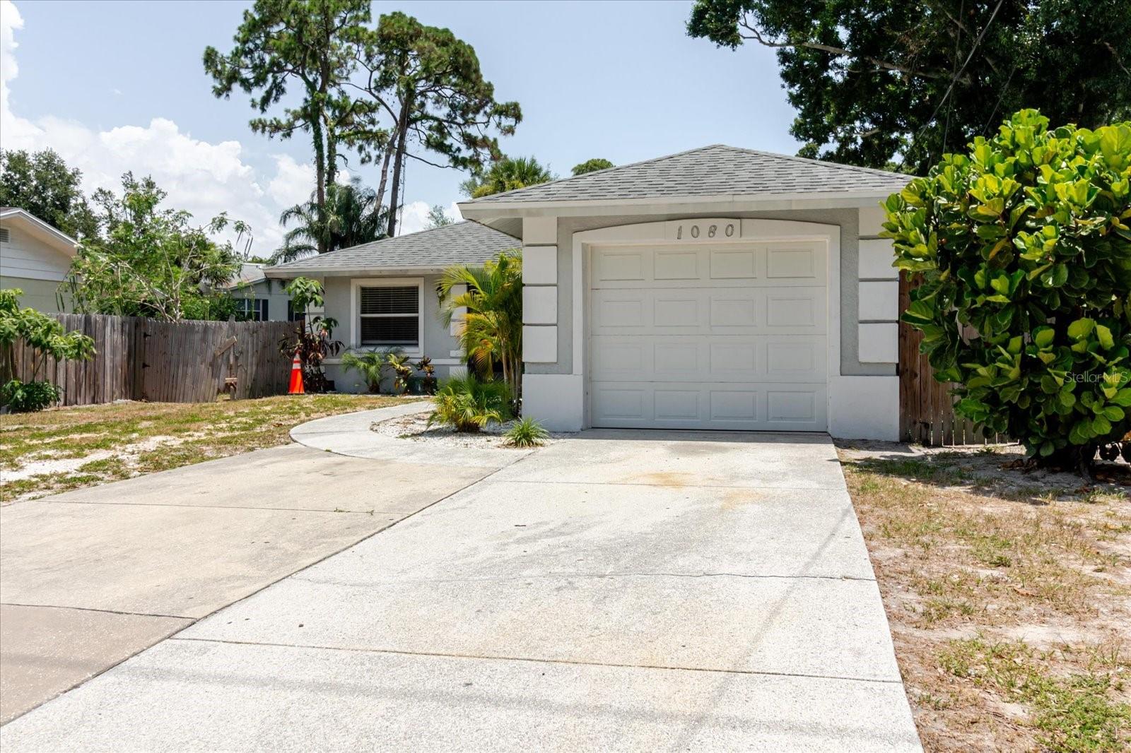 BAYOU OAKS - Residential