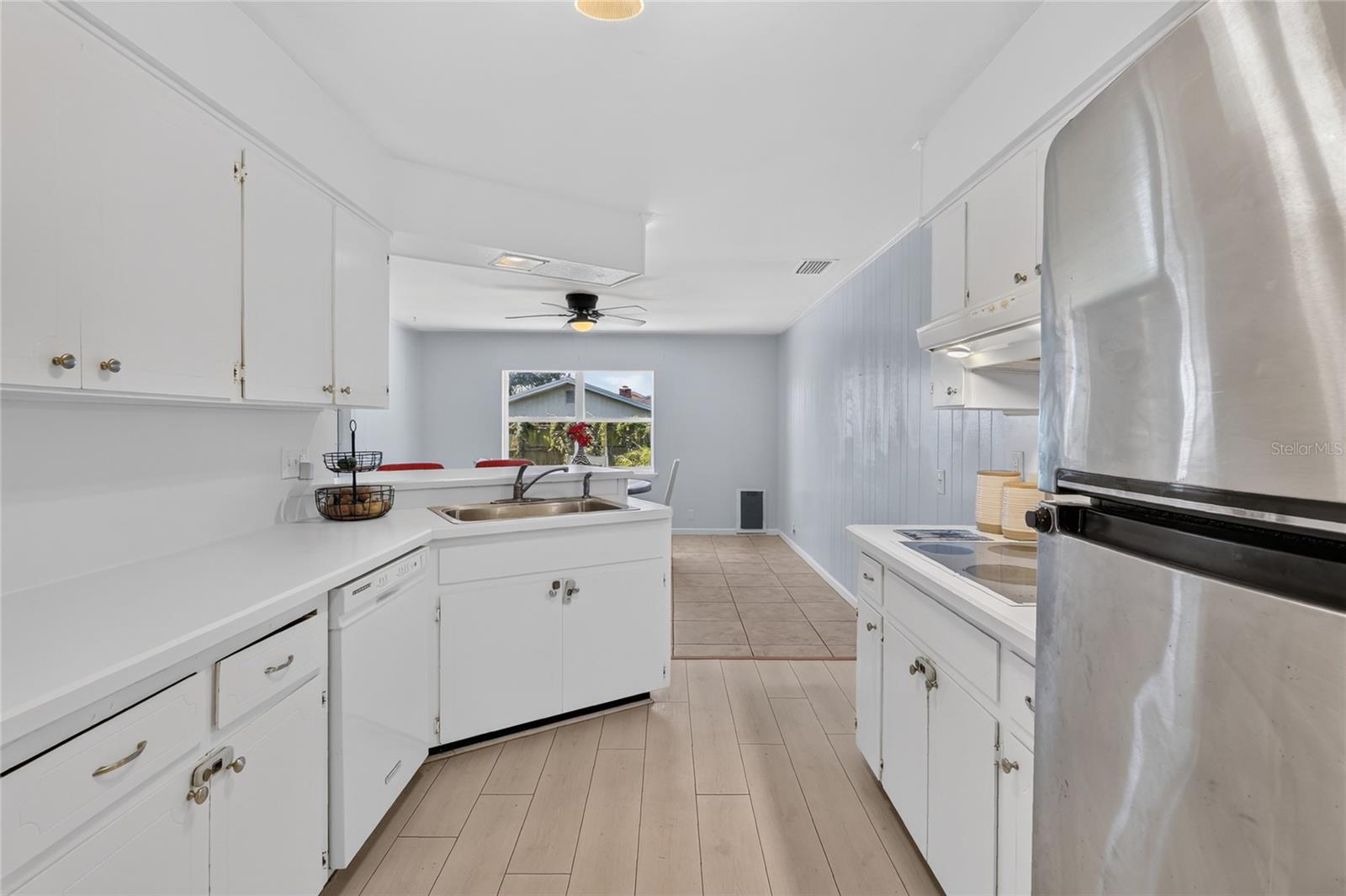 LAKE LINK ESTATES - Residential