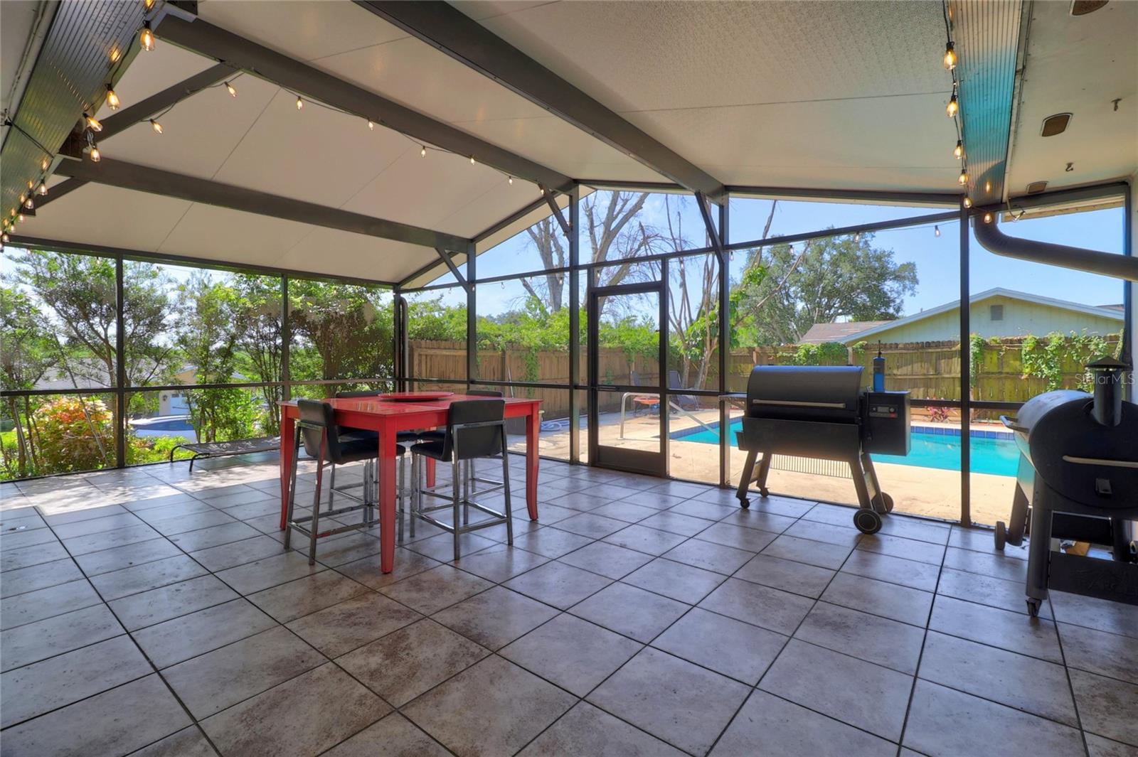 LAKE LINK ESTATES - Residential