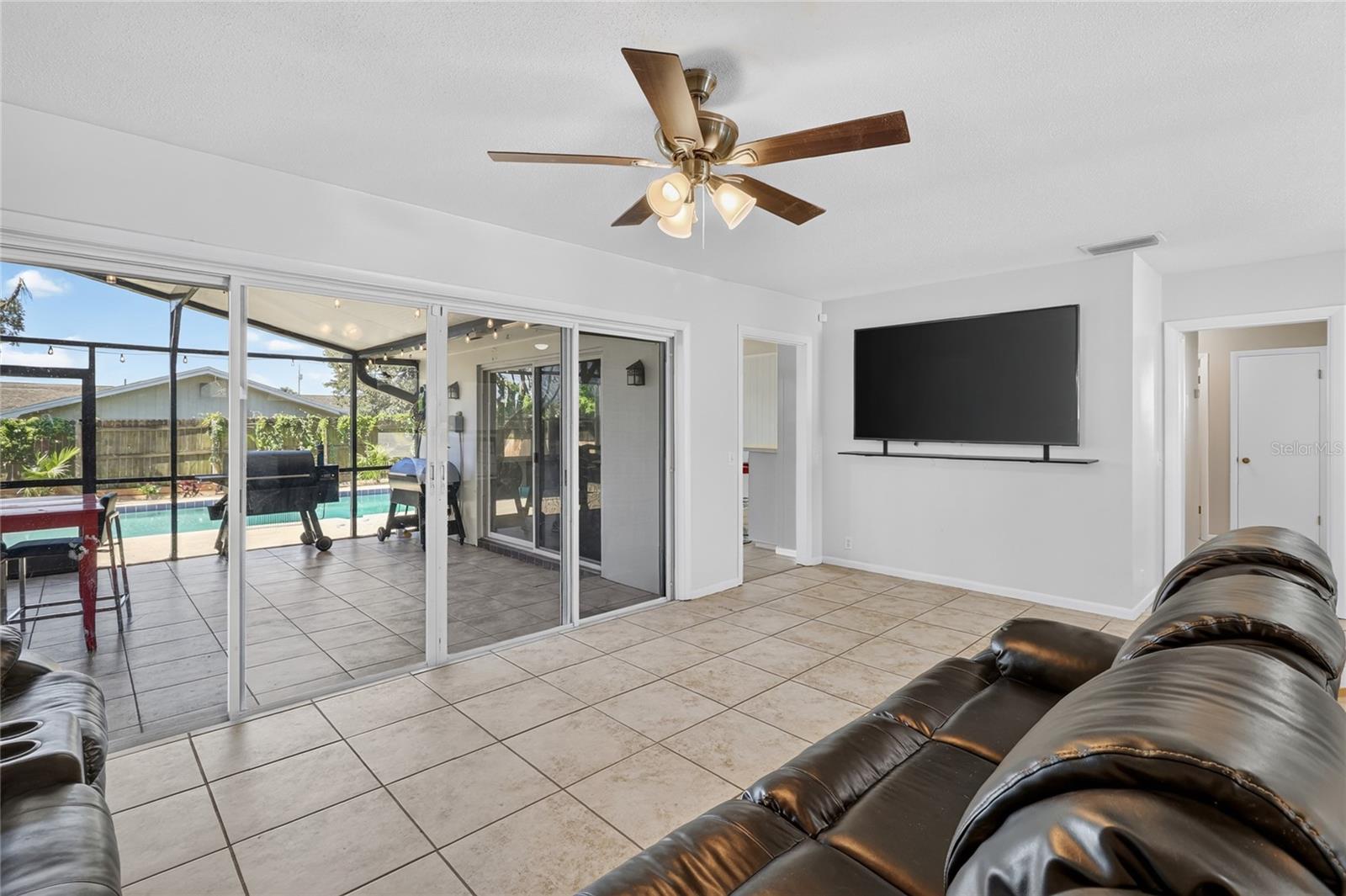 LAKE LINK ESTATES - Residential