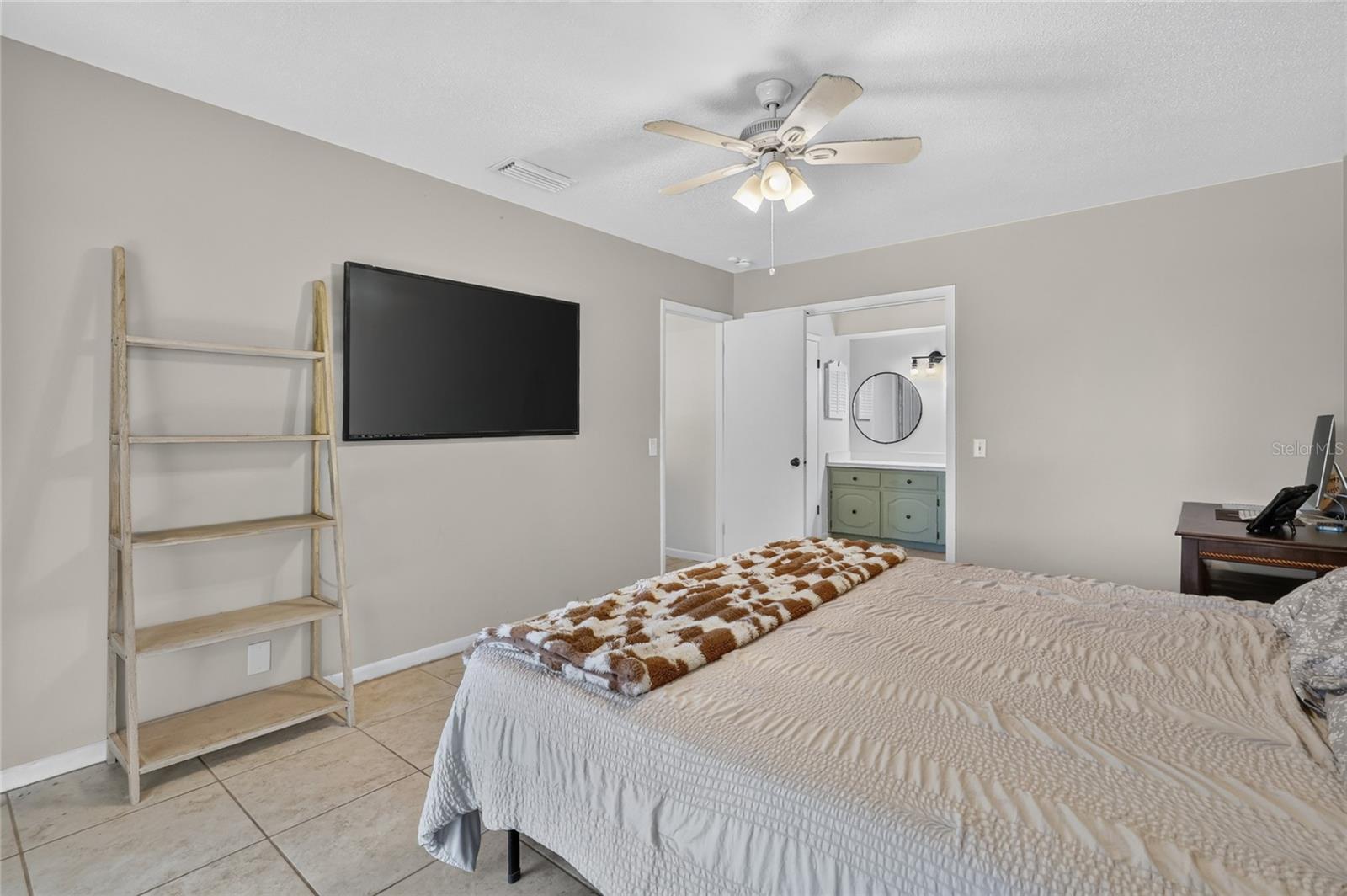 LAKE LINK ESTATES - Residential