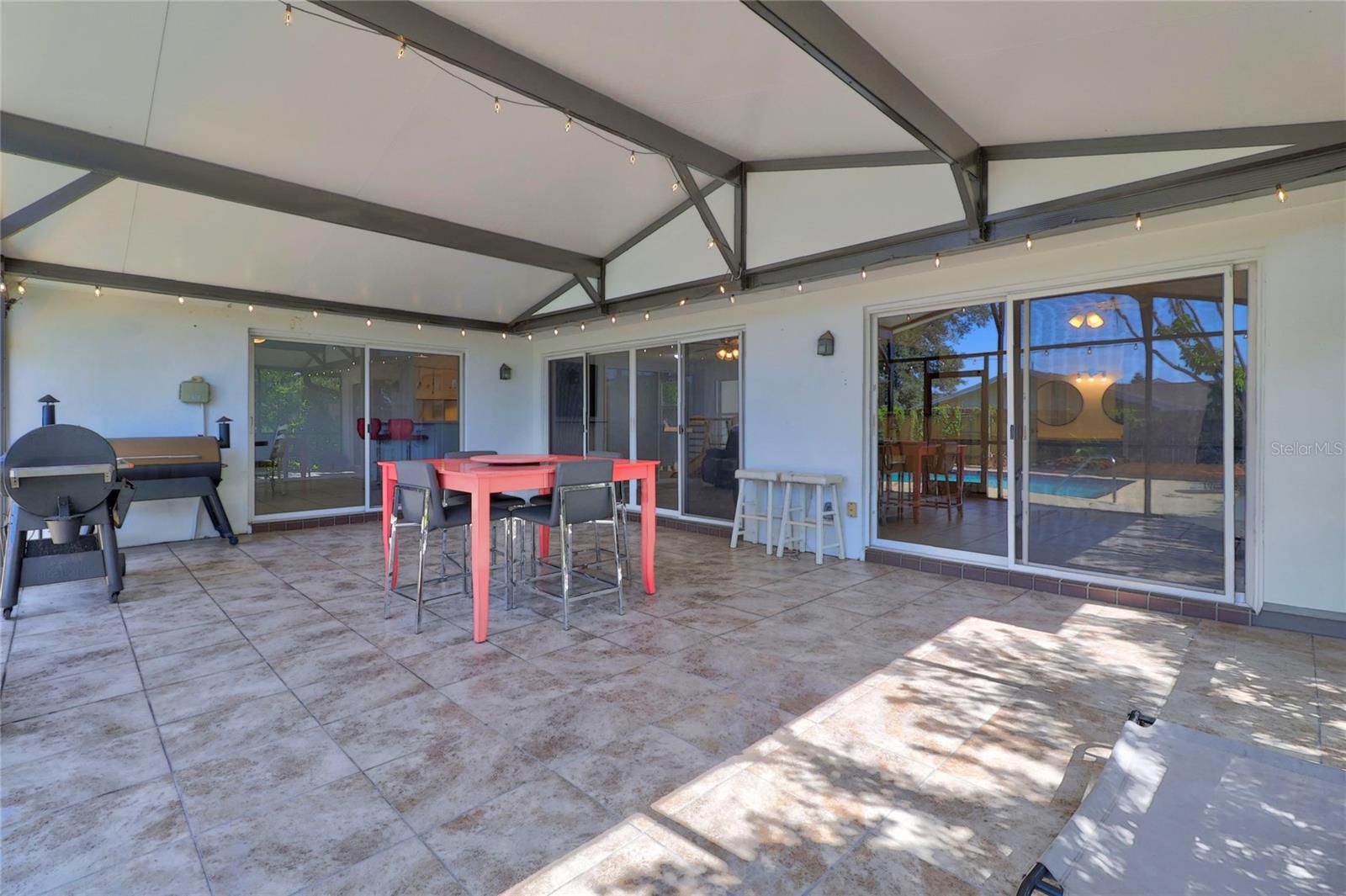 LAKE LINK ESTATES - Residential