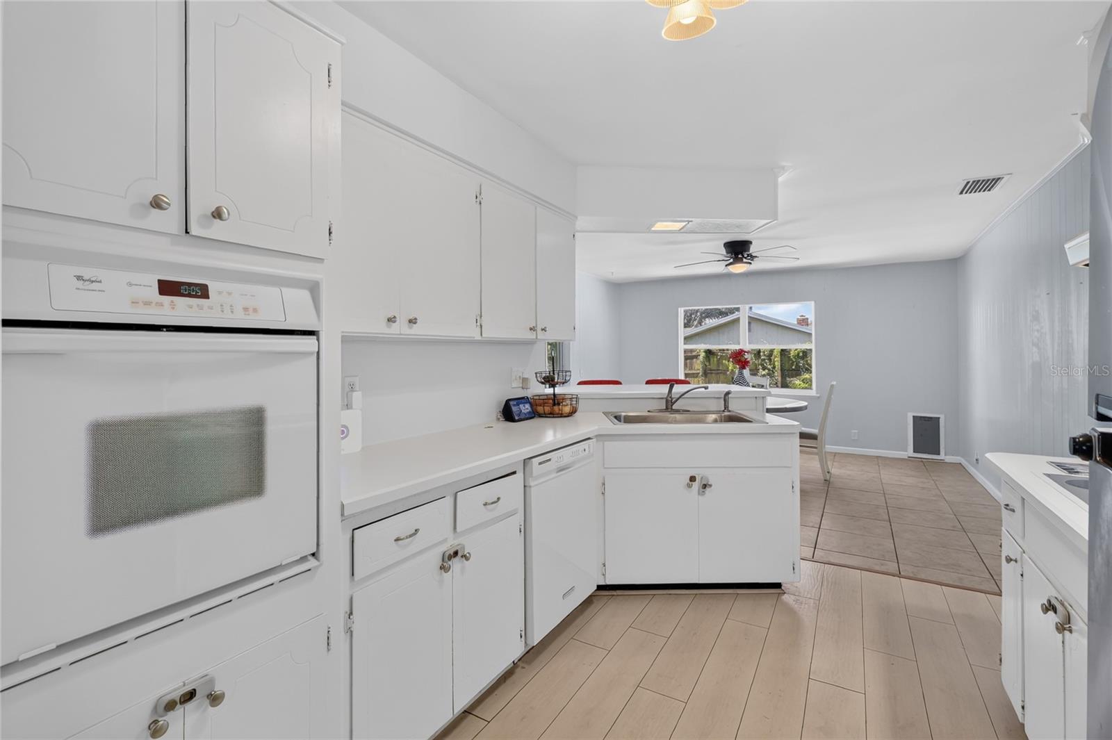 LAKE LINK ESTATES - Residential
