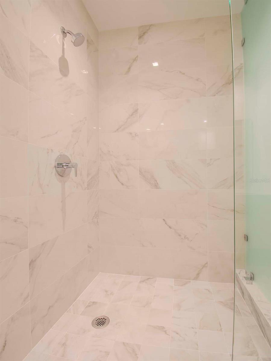 MADRID REV - Residential