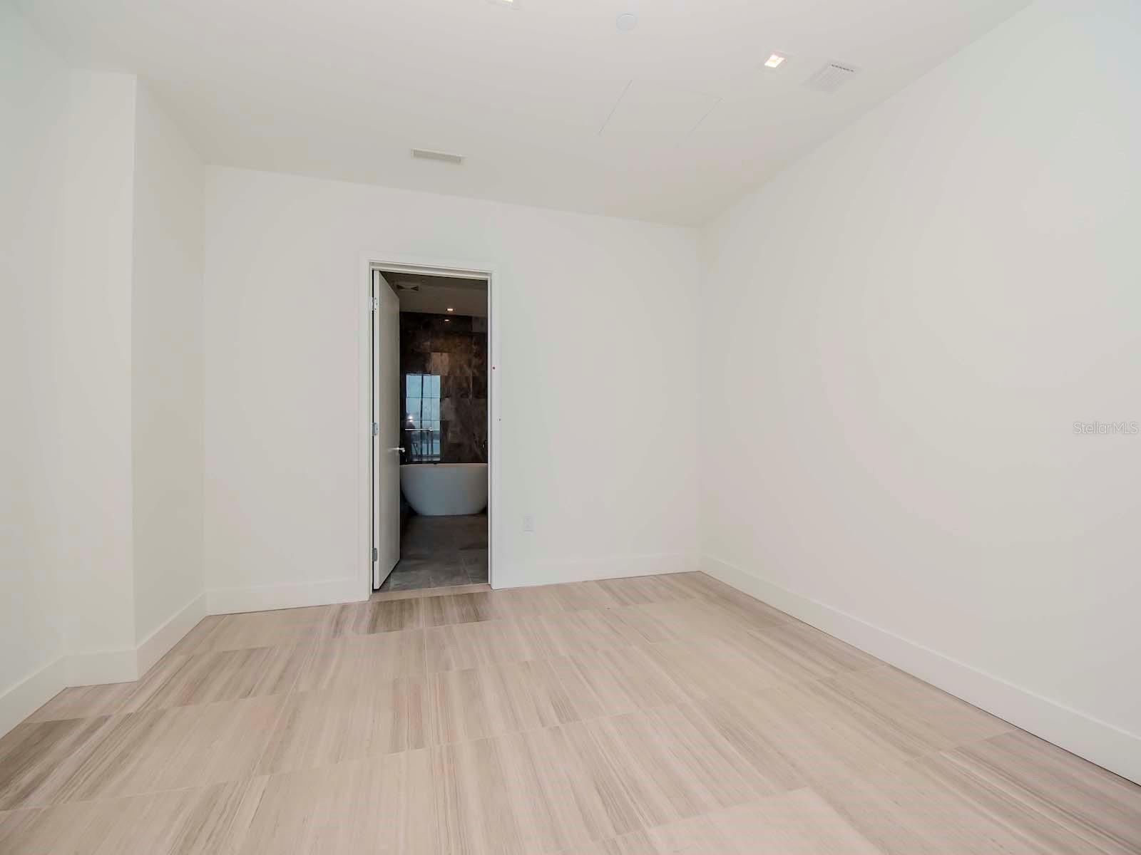 MADRID REV - Residential
