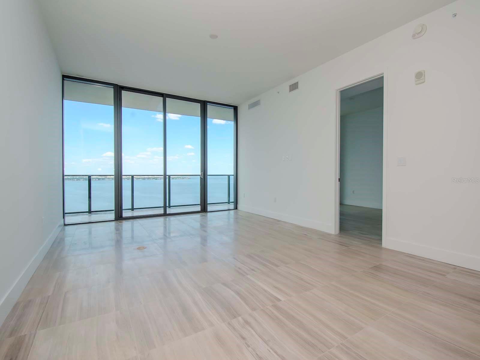 MADRID REV - Residential