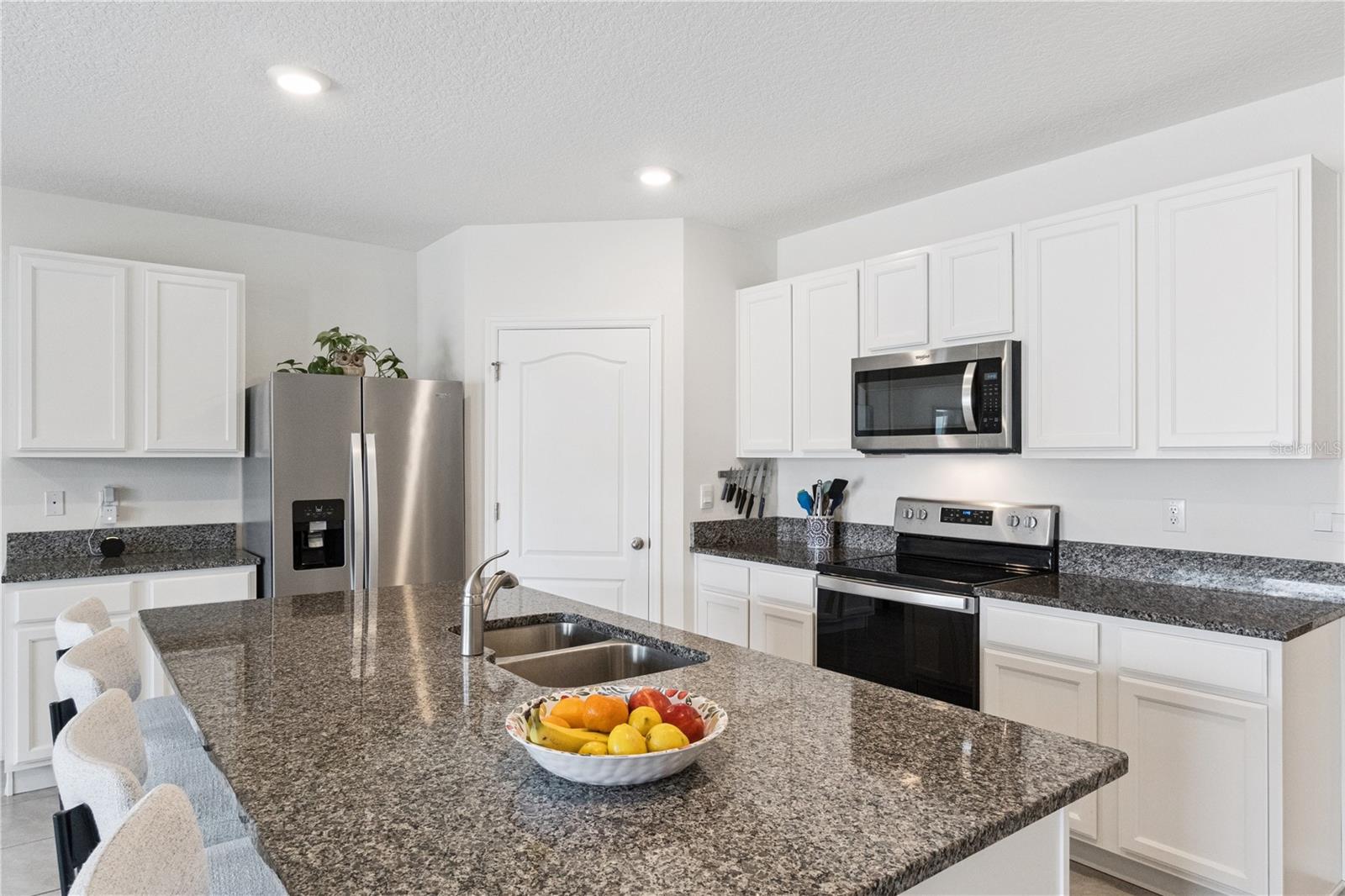 PRAIRIE OAKS - Residential Lease