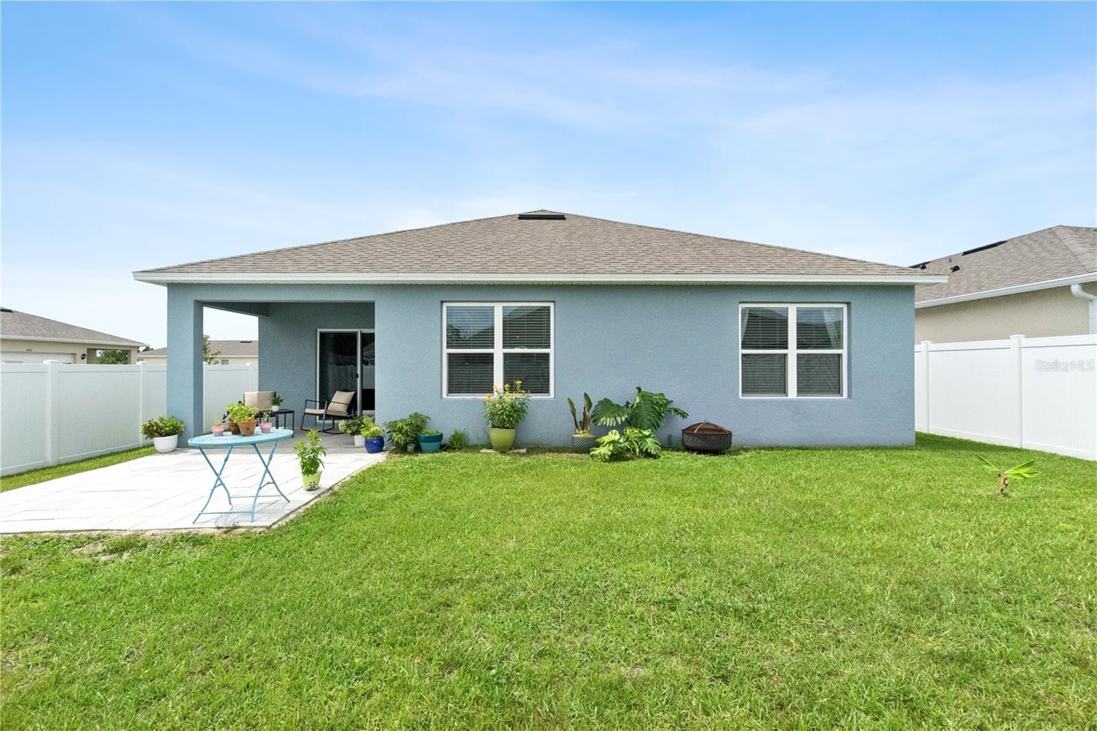 PRAIRIE OAKS - Residential Lease