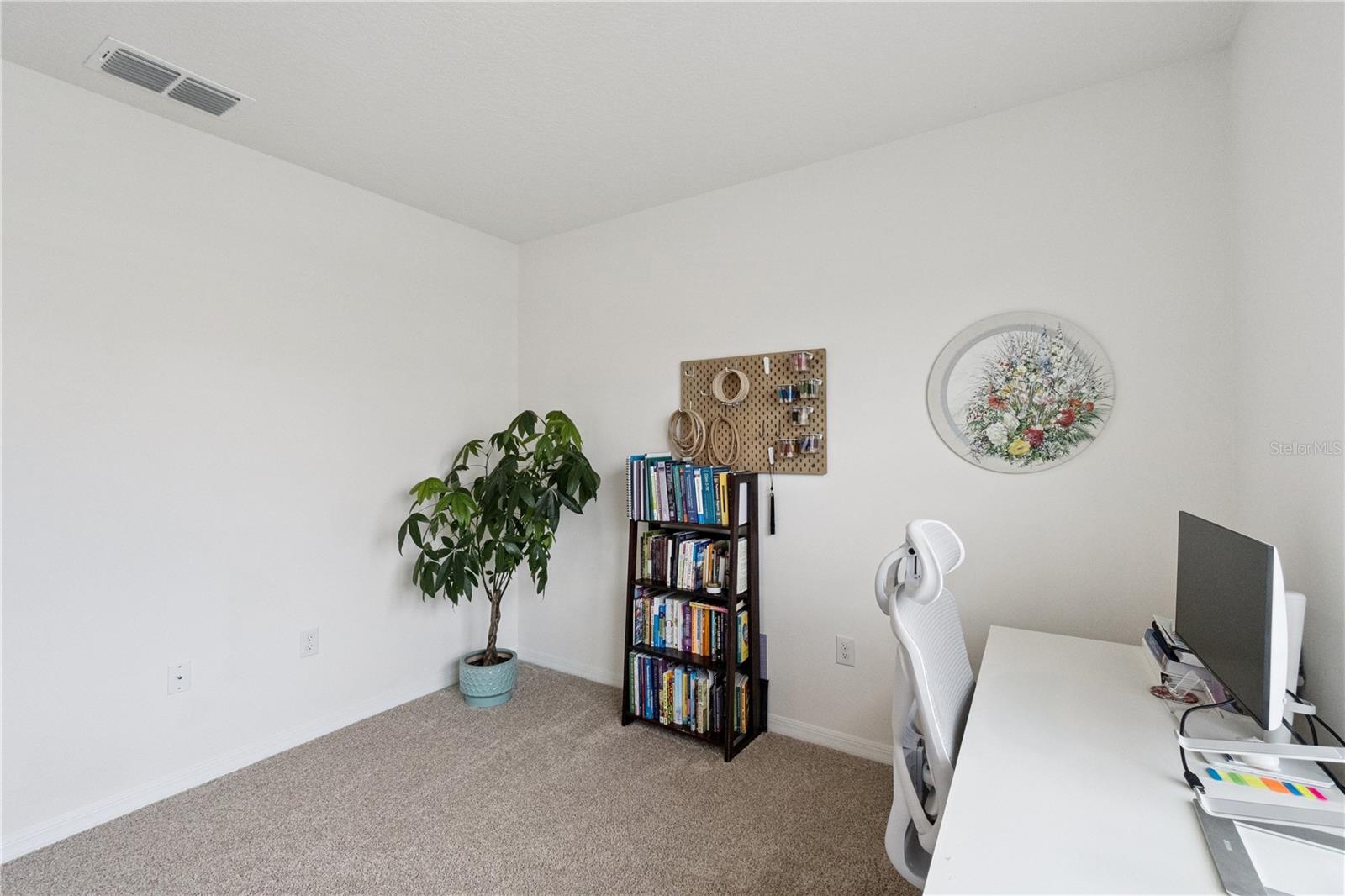 PRAIRIE OAKS - Residential Lease