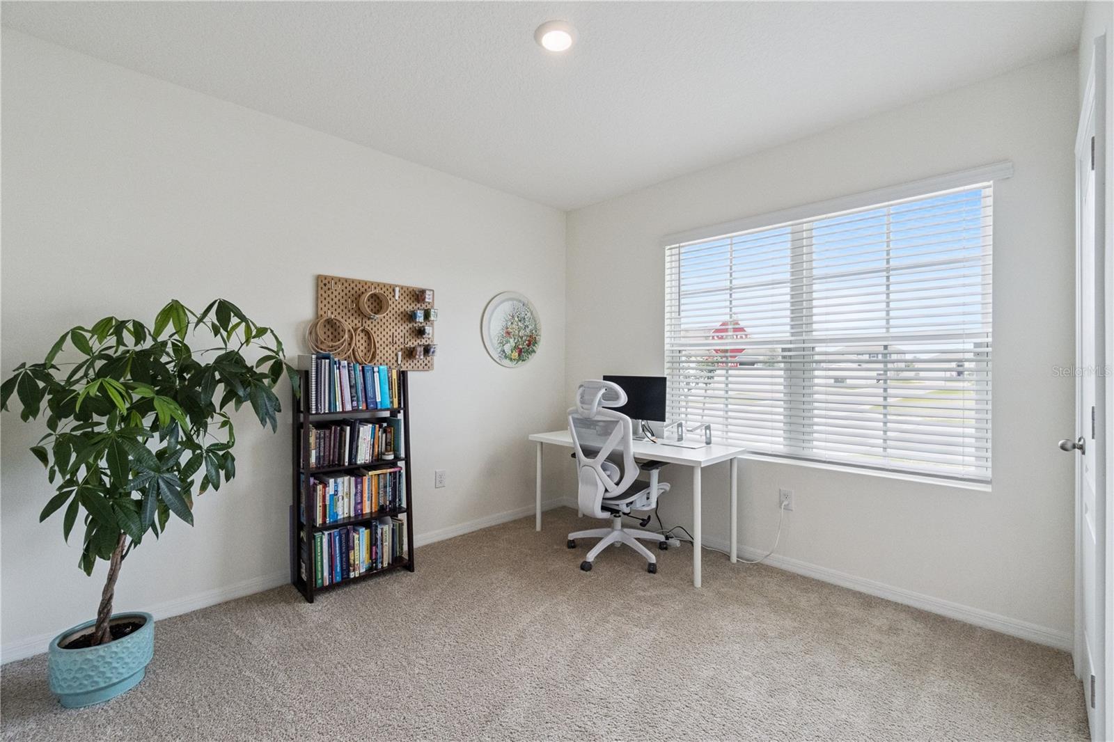 PRAIRIE OAKS - Residential Lease