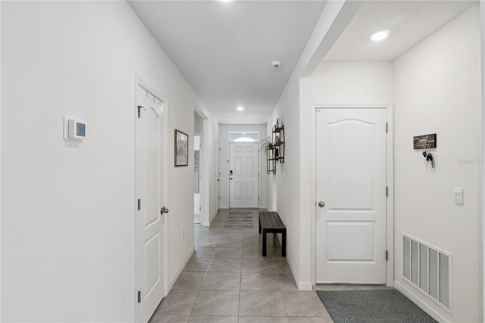 PRAIRIE OAKS - Residential Lease