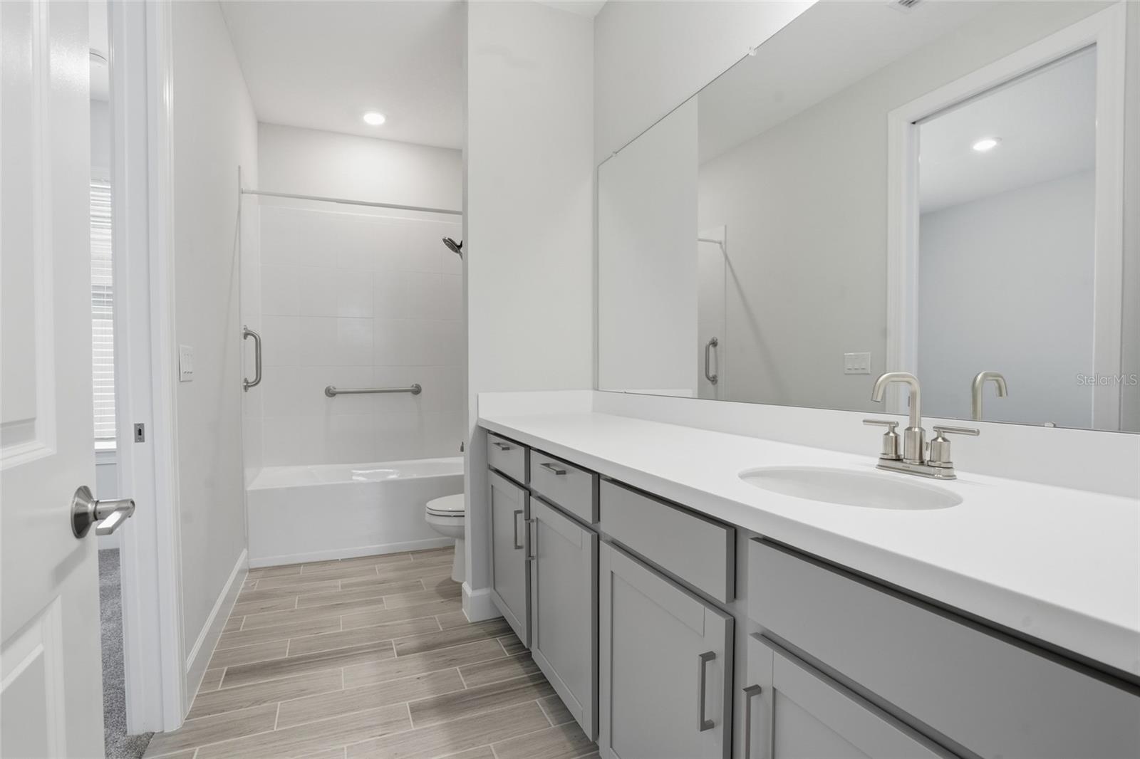 ESPLANADE/WIREGRASS RANCH PH - Residential