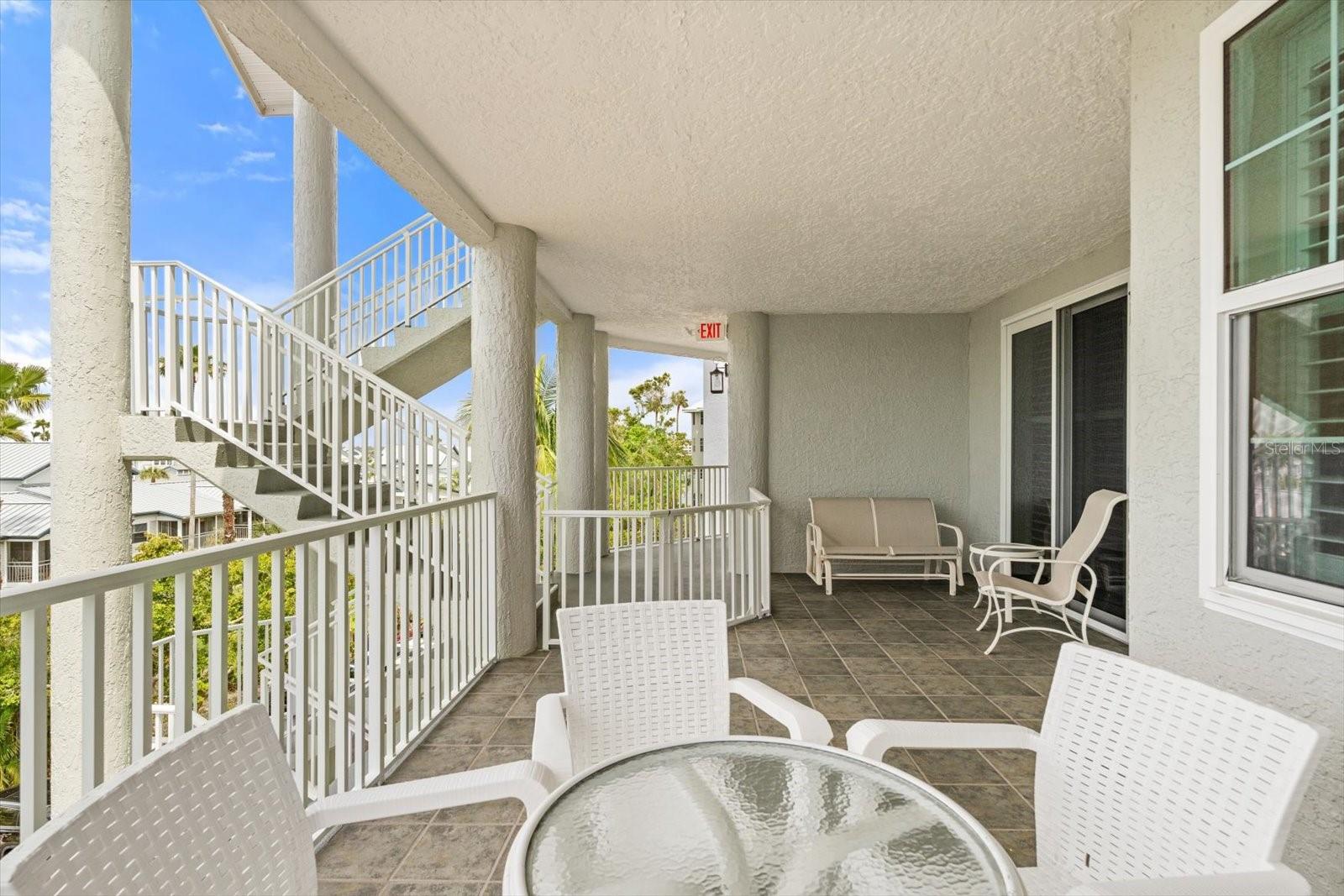 DOLPHIN BAY - Residential