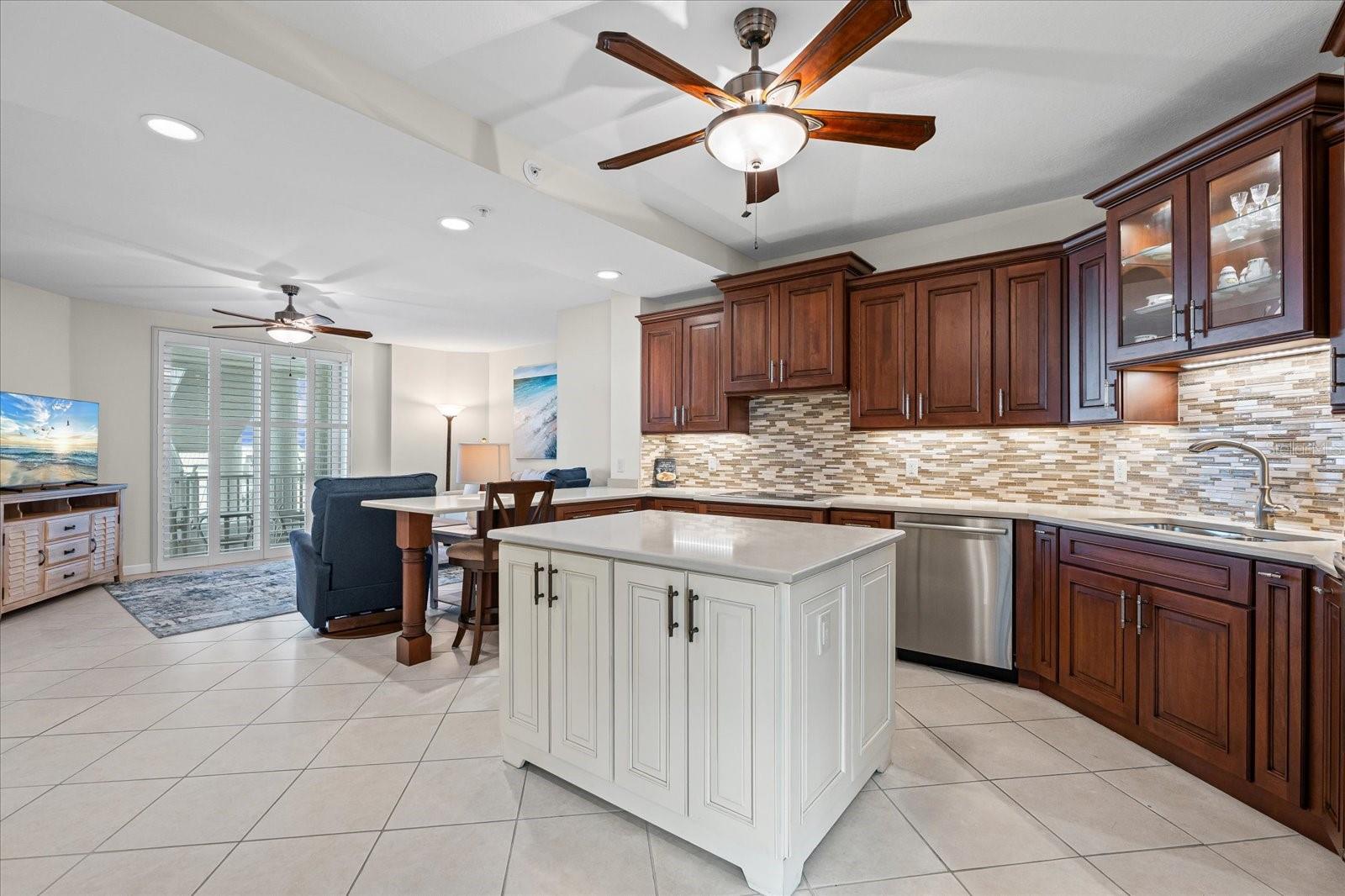 DOLPHIN BAY - Residential