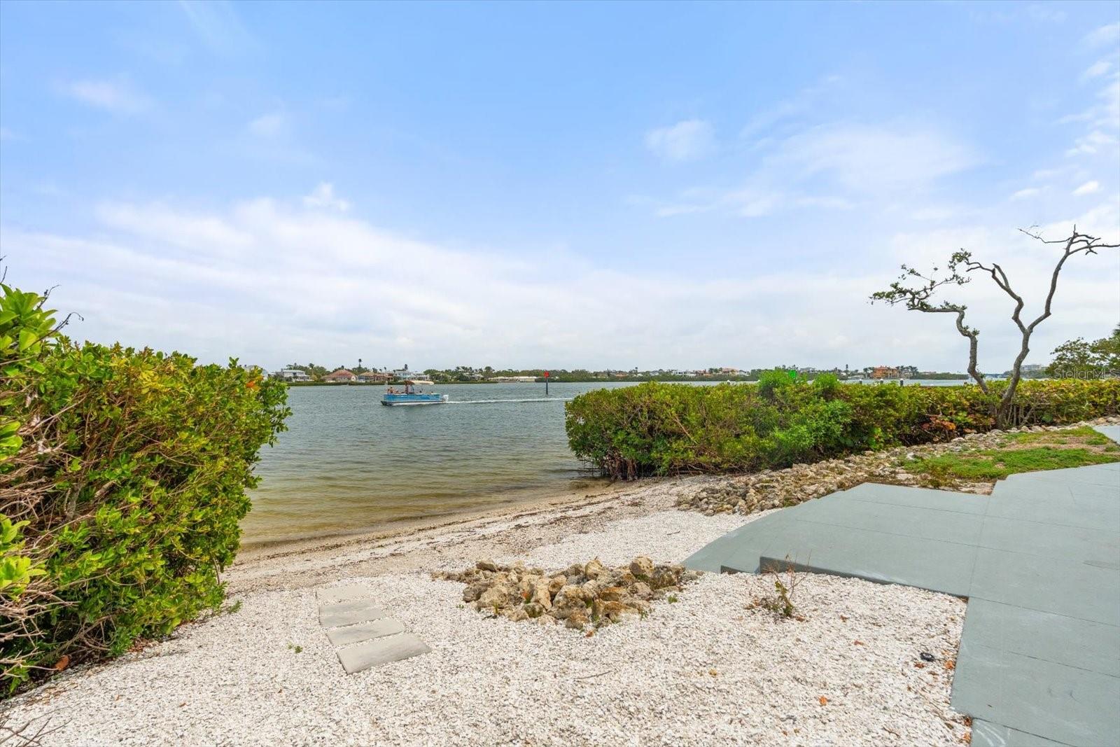 DOLPHIN BAY - Residential