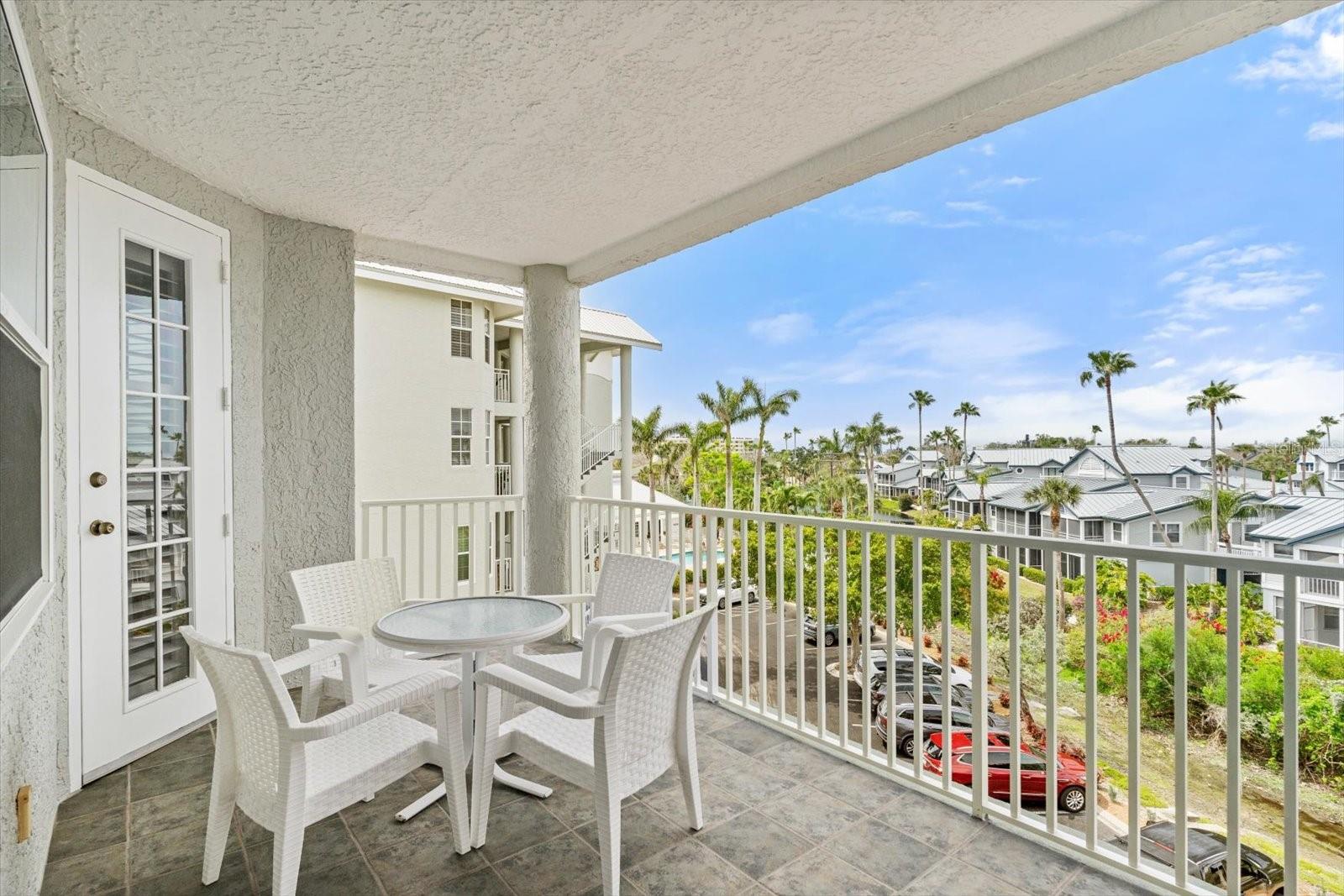 DOLPHIN BAY - Residential