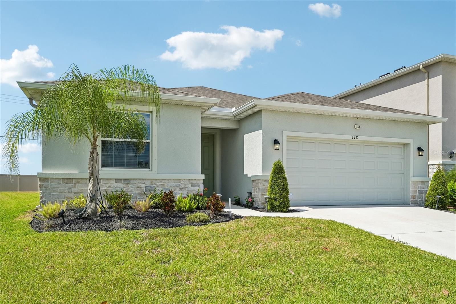 MANGROVE MANOR PH 1 - Residential