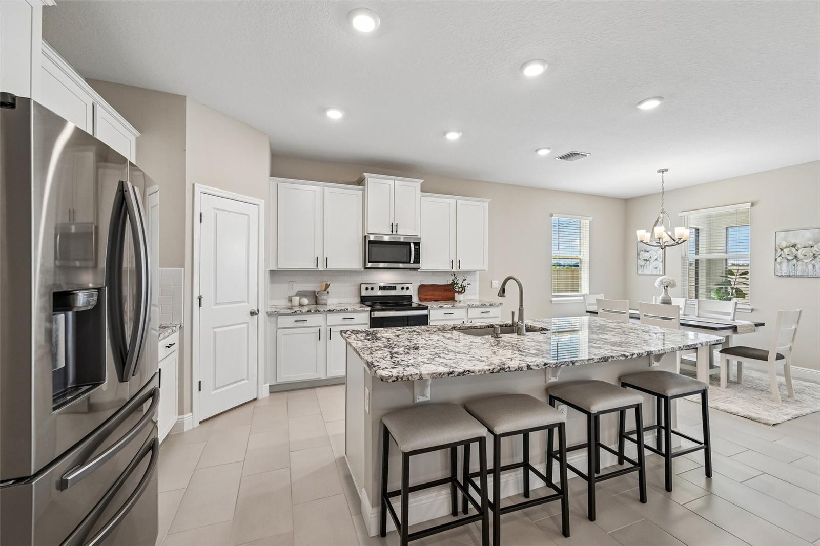 MANGROVE MANOR PH 1 - Residential