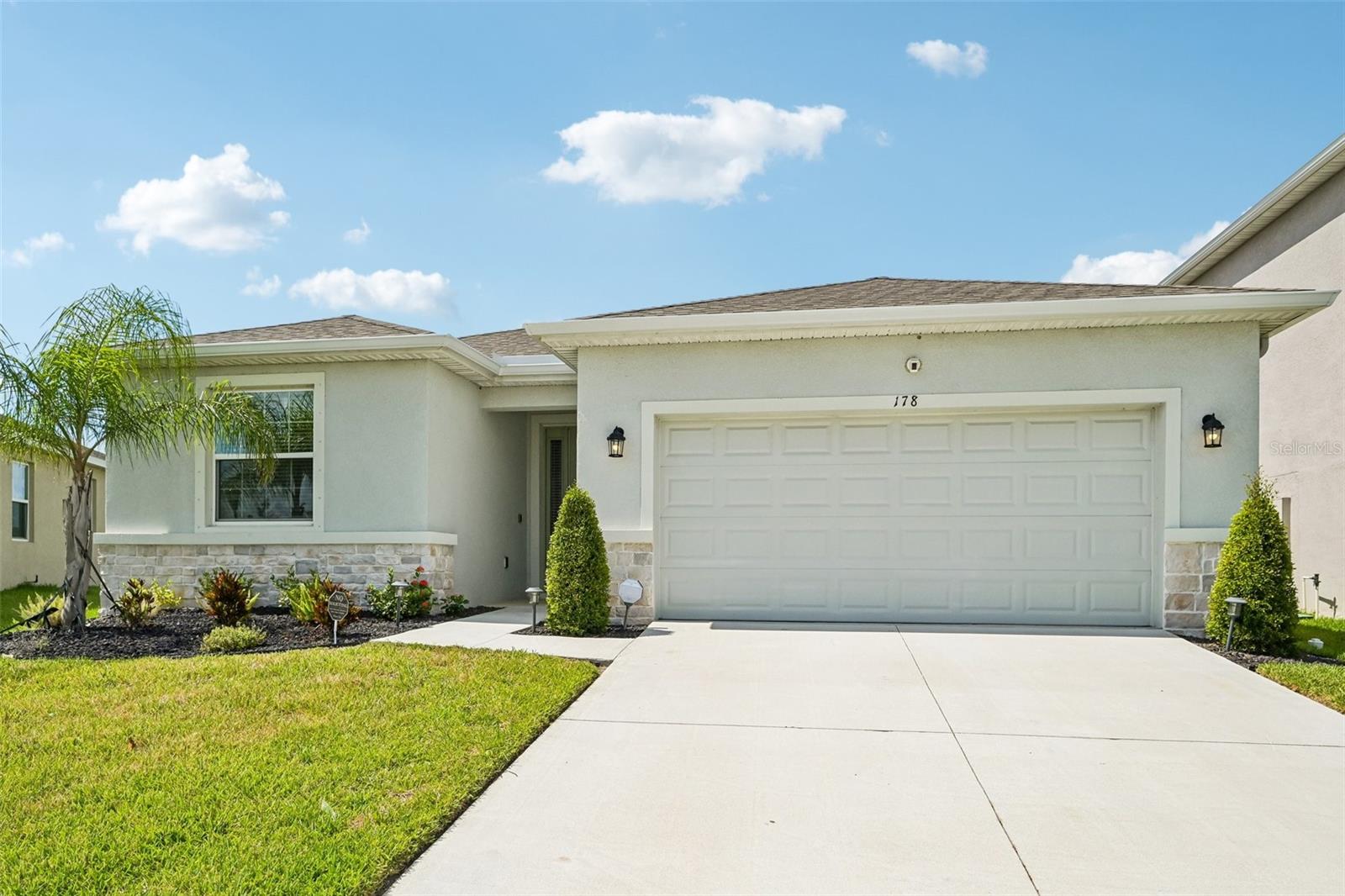 MANGROVE MANOR PH 1 - Residential
