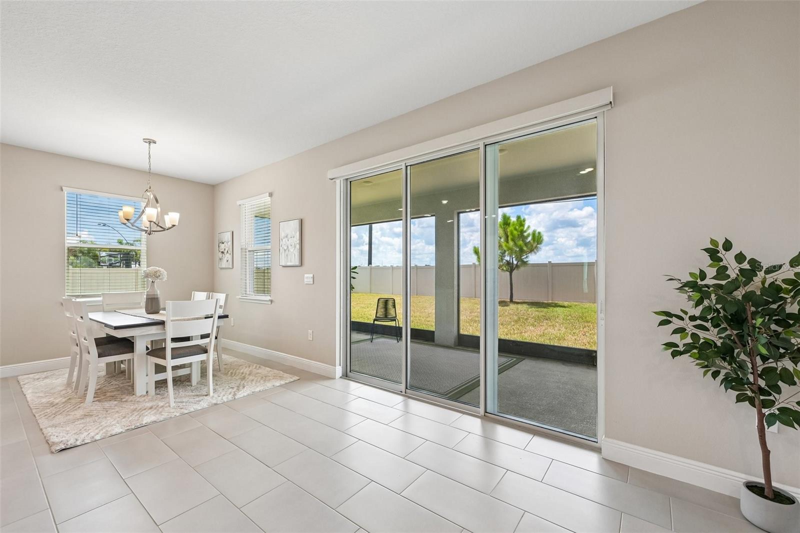 MANGROVE MANOR PH 1 - Residential