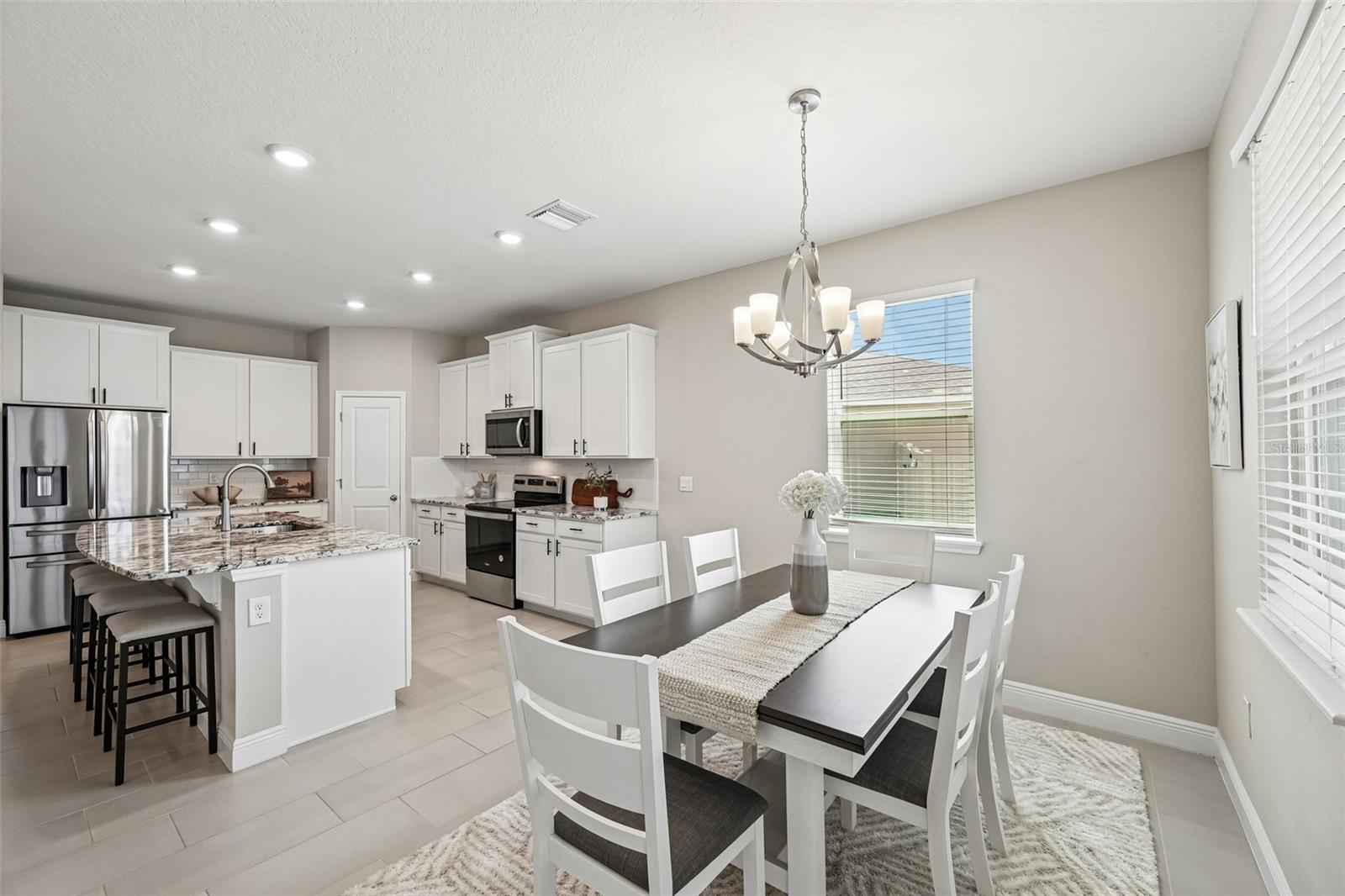 MANGROVE MANOR PH 1 - Residential