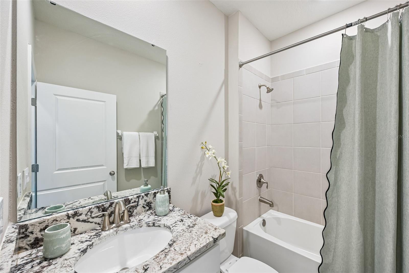 MANGROVE MANOR PH 1 - Residential