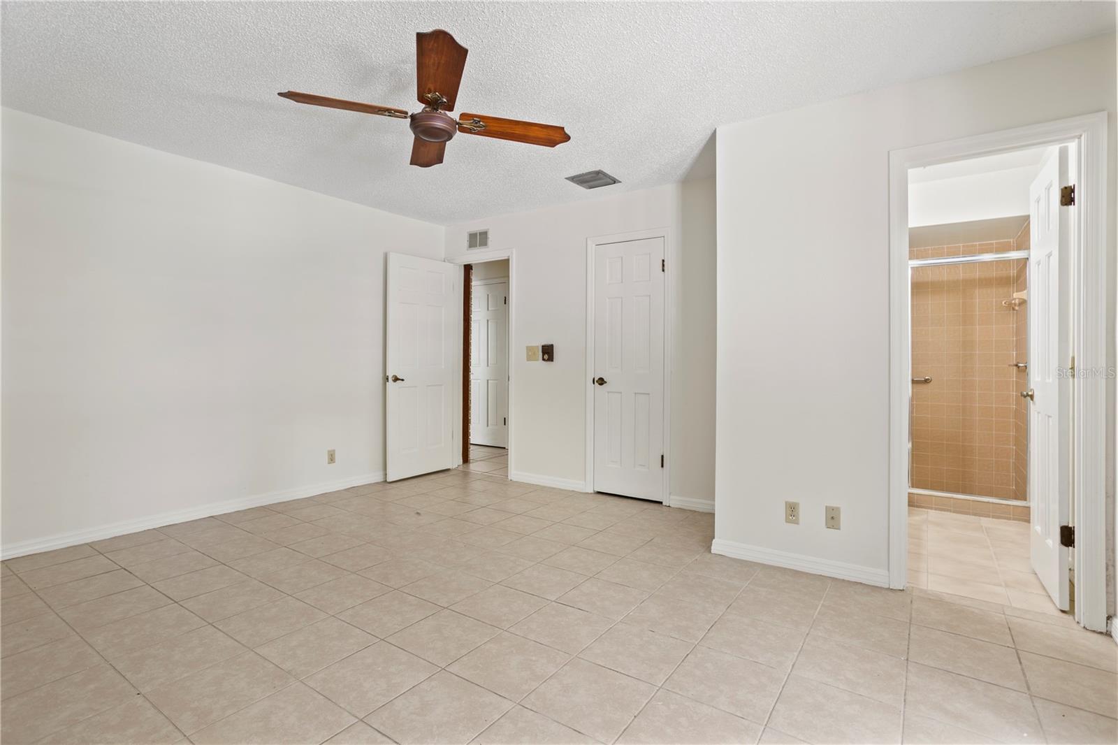 DELTONA LAKES UNIT 03 - Residential