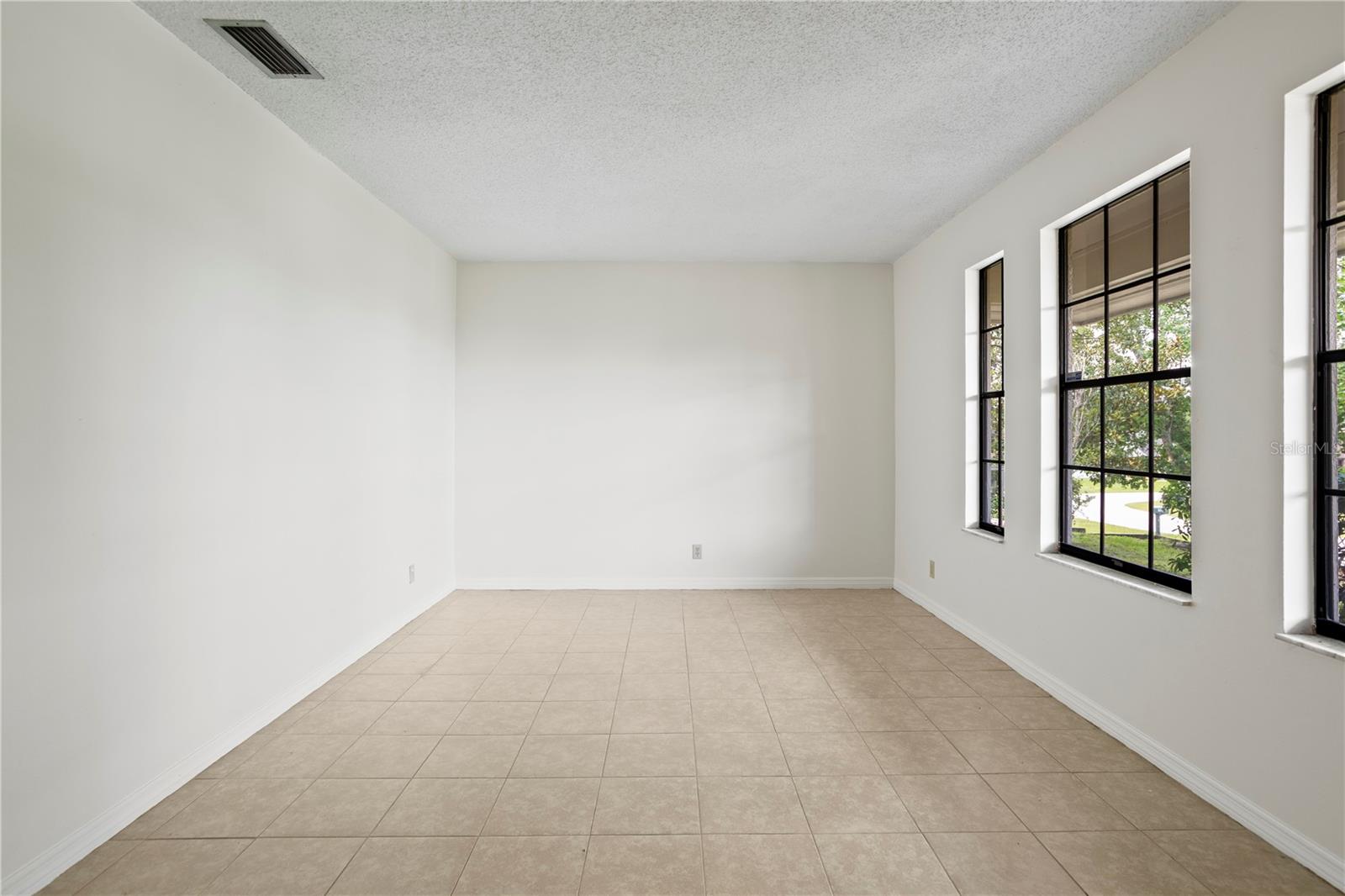 DELTONA LAKES UNIT 03 - Residential