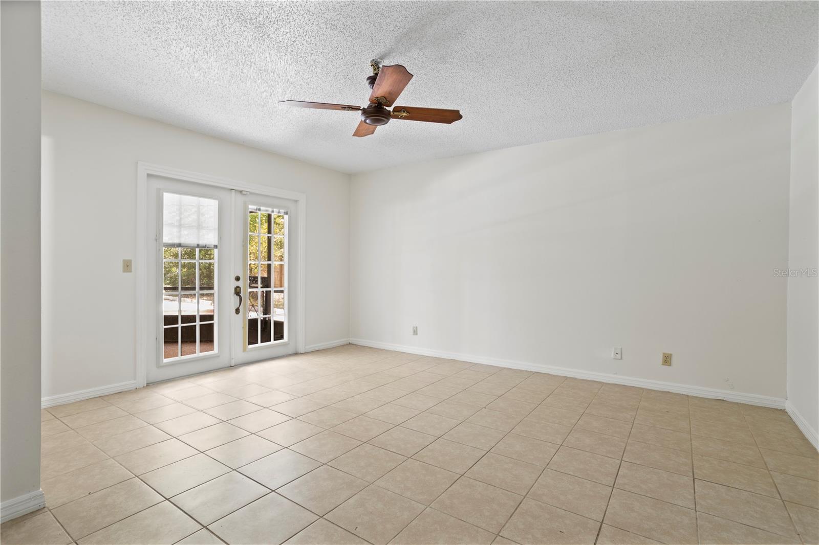 DELTONA LAKES UNIT 03 - Residential
