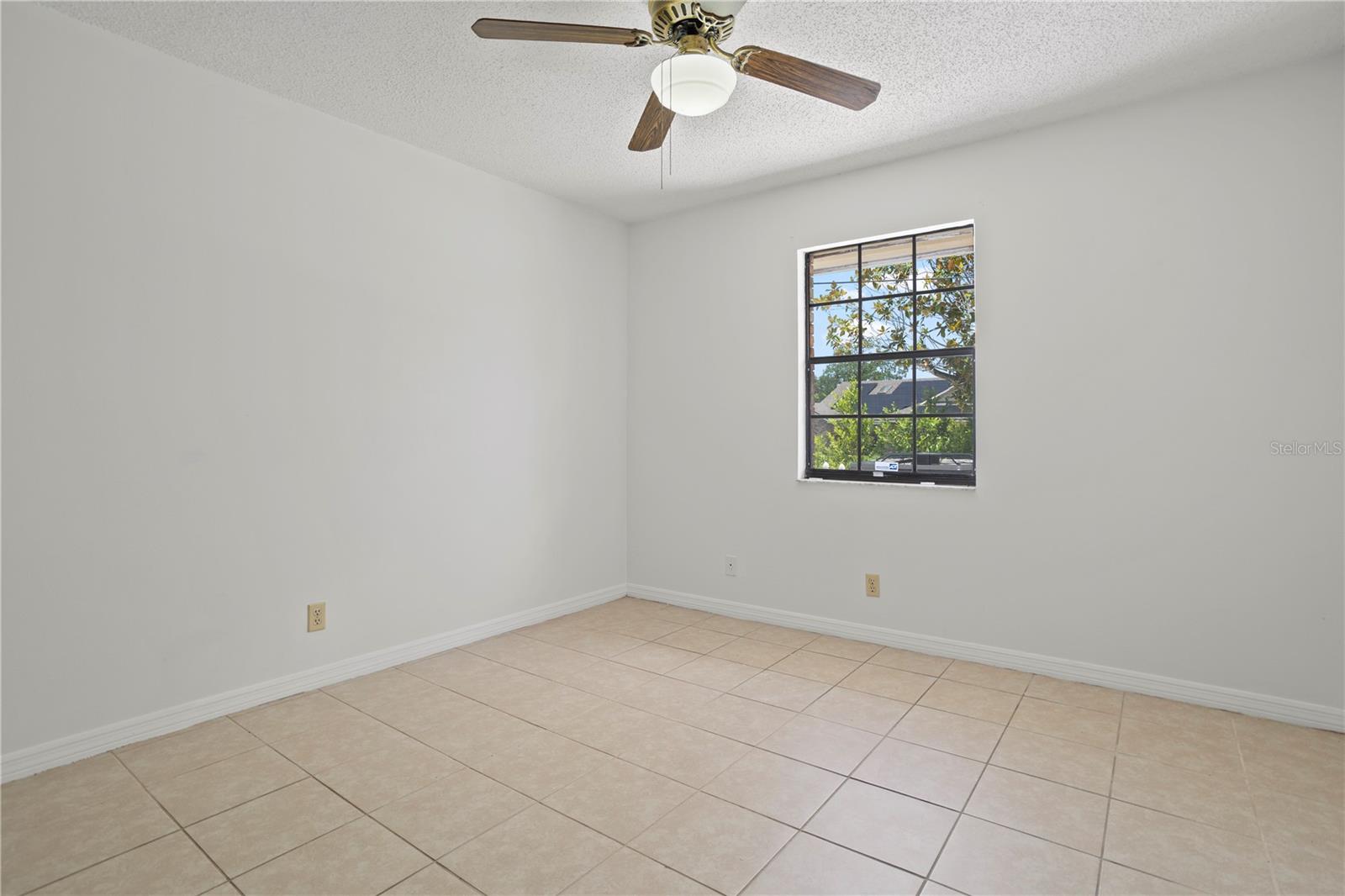 DELTONA LAKES UNIT 03 - Residential