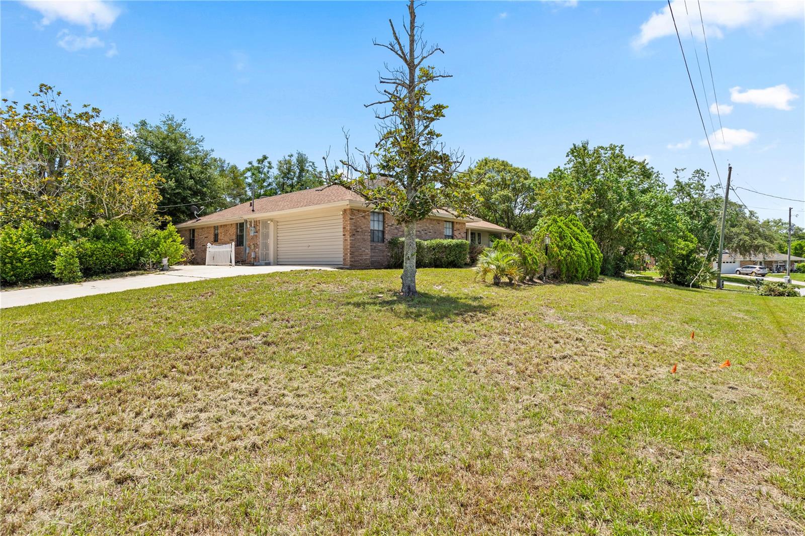 DELTONA LAKES UNIT 03 - Residential