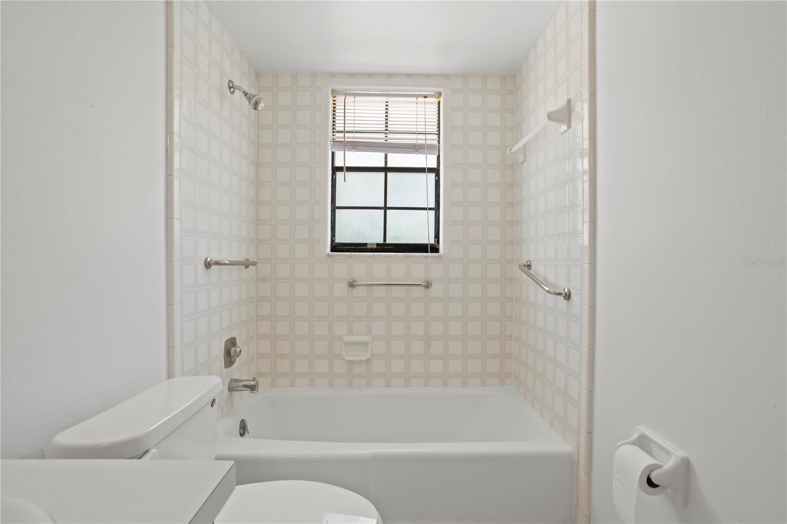 DELTONA LAKES UNIT 03 - Residential