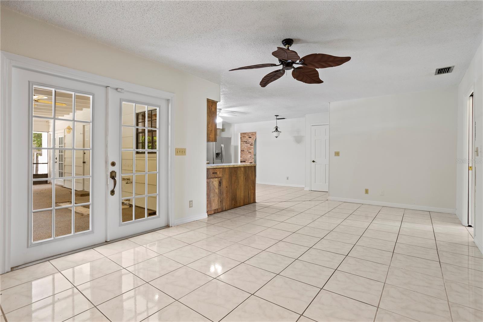 DELTONA LAKES UNIT 03 - Residential