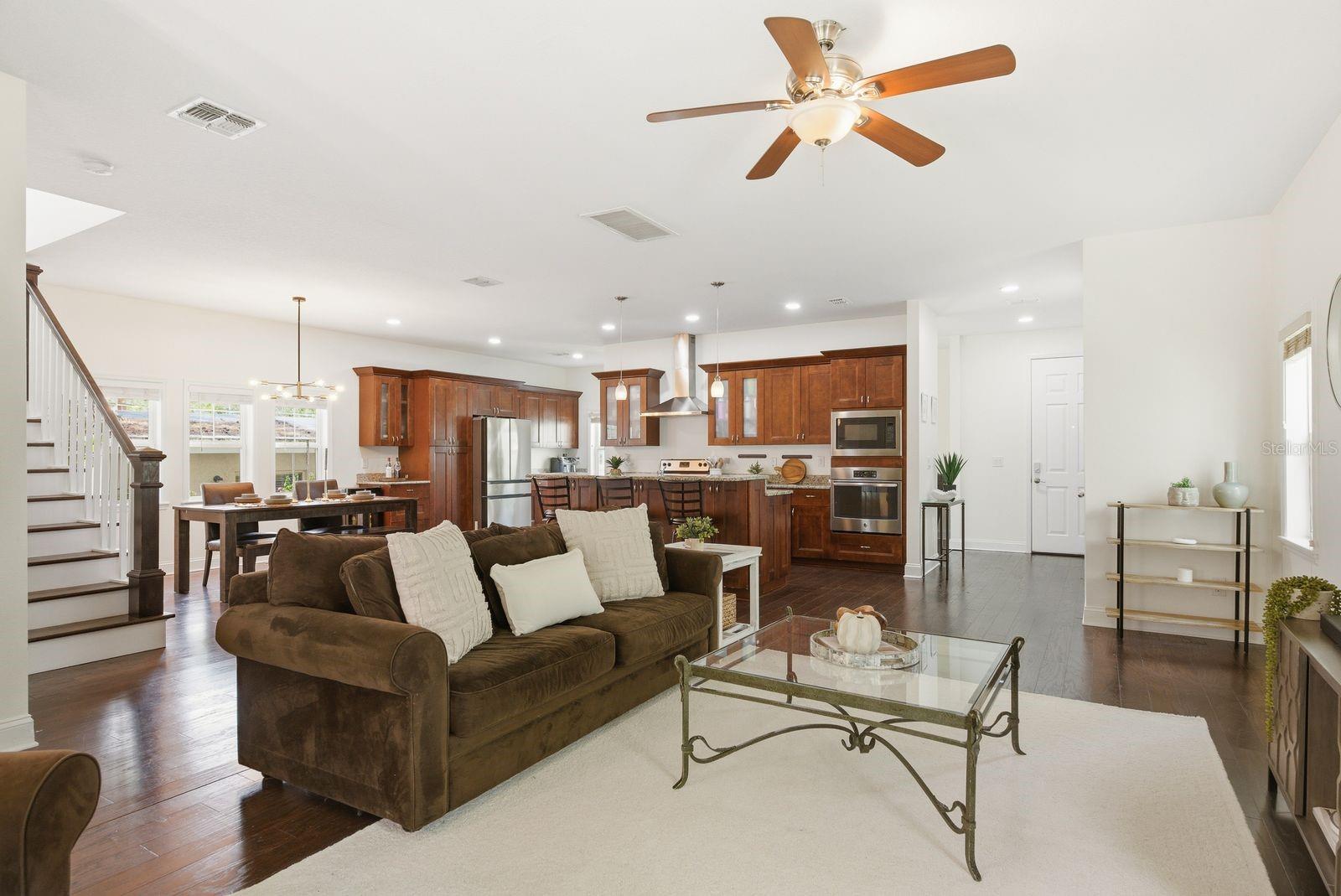 POINSETTIA GARDENS - Residential