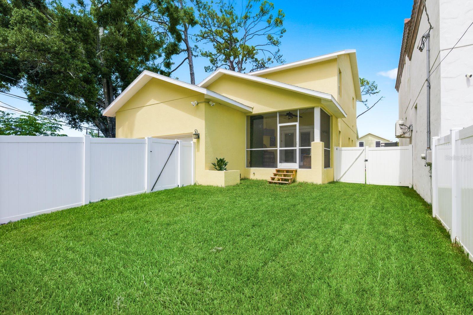 POINSETTIA GARDENS - Residential