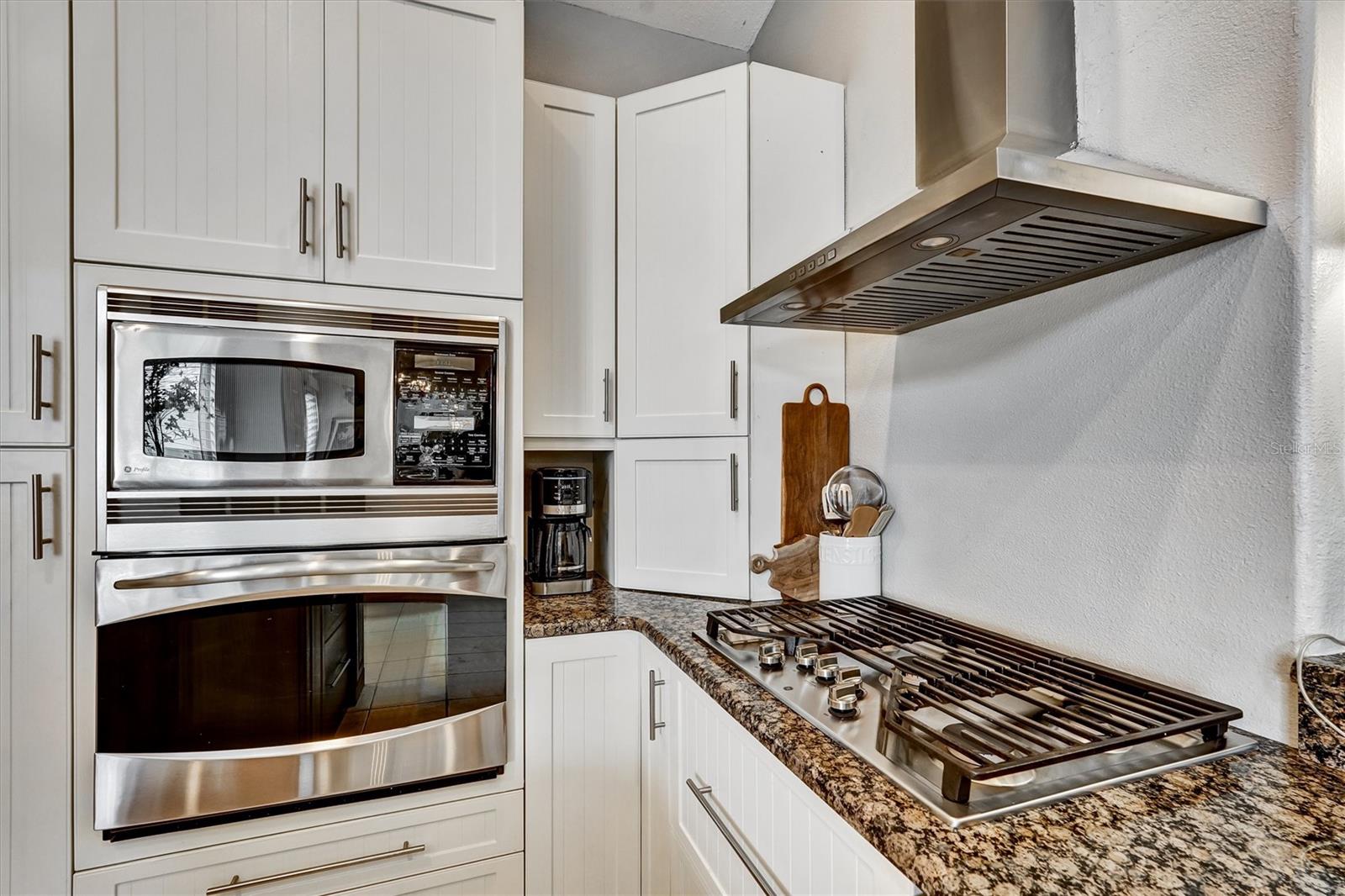 CARLYLE AT VILLAGES OF PALM-AIRE - Residential