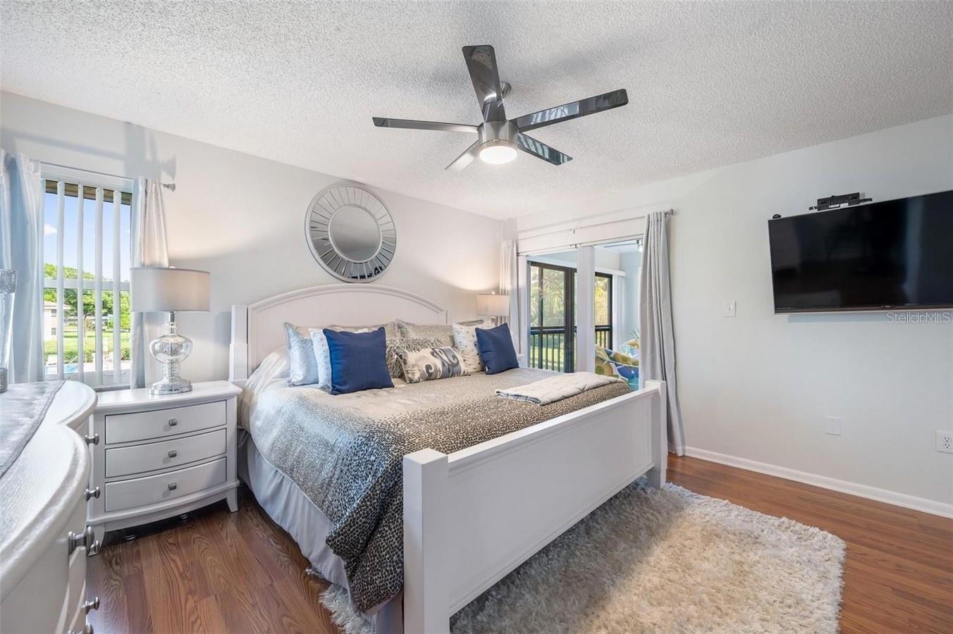 LANDINGS CONDO THE - Residential Lease