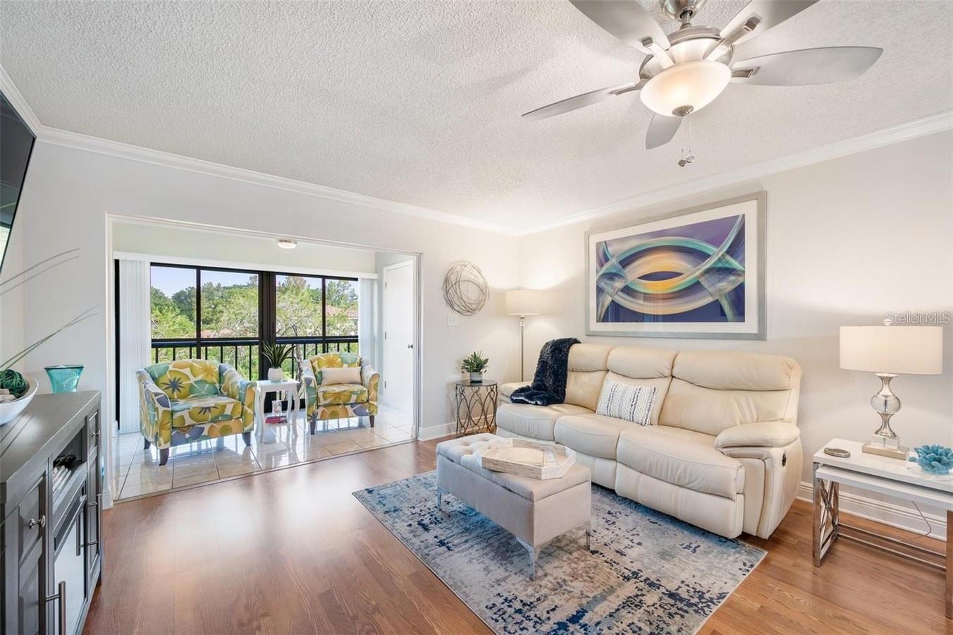 LANDINGS CONDO THE - Residential Lease