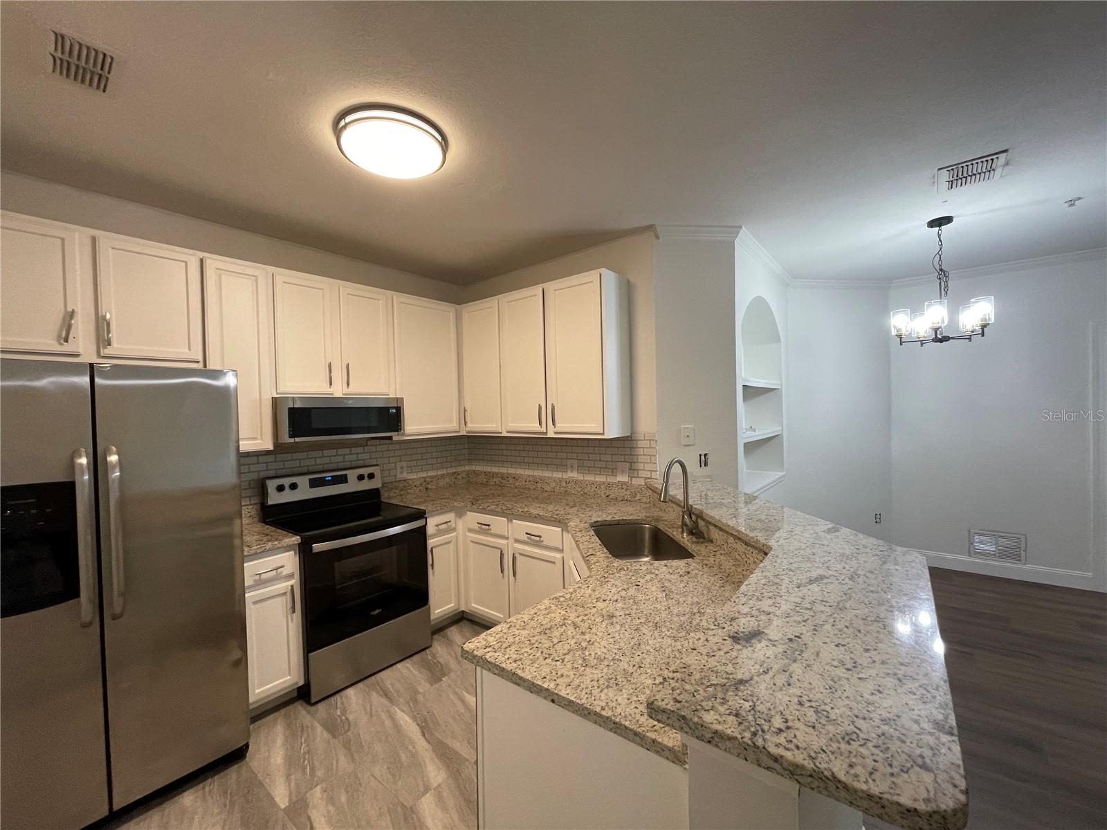 COURTNEY PALMS CONDO - Residential Lease