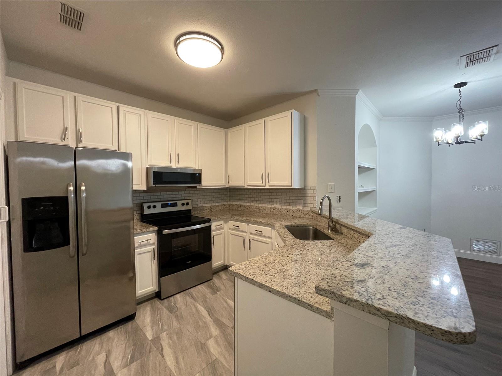COURTNEY PALMS CONDO - Residential Lease