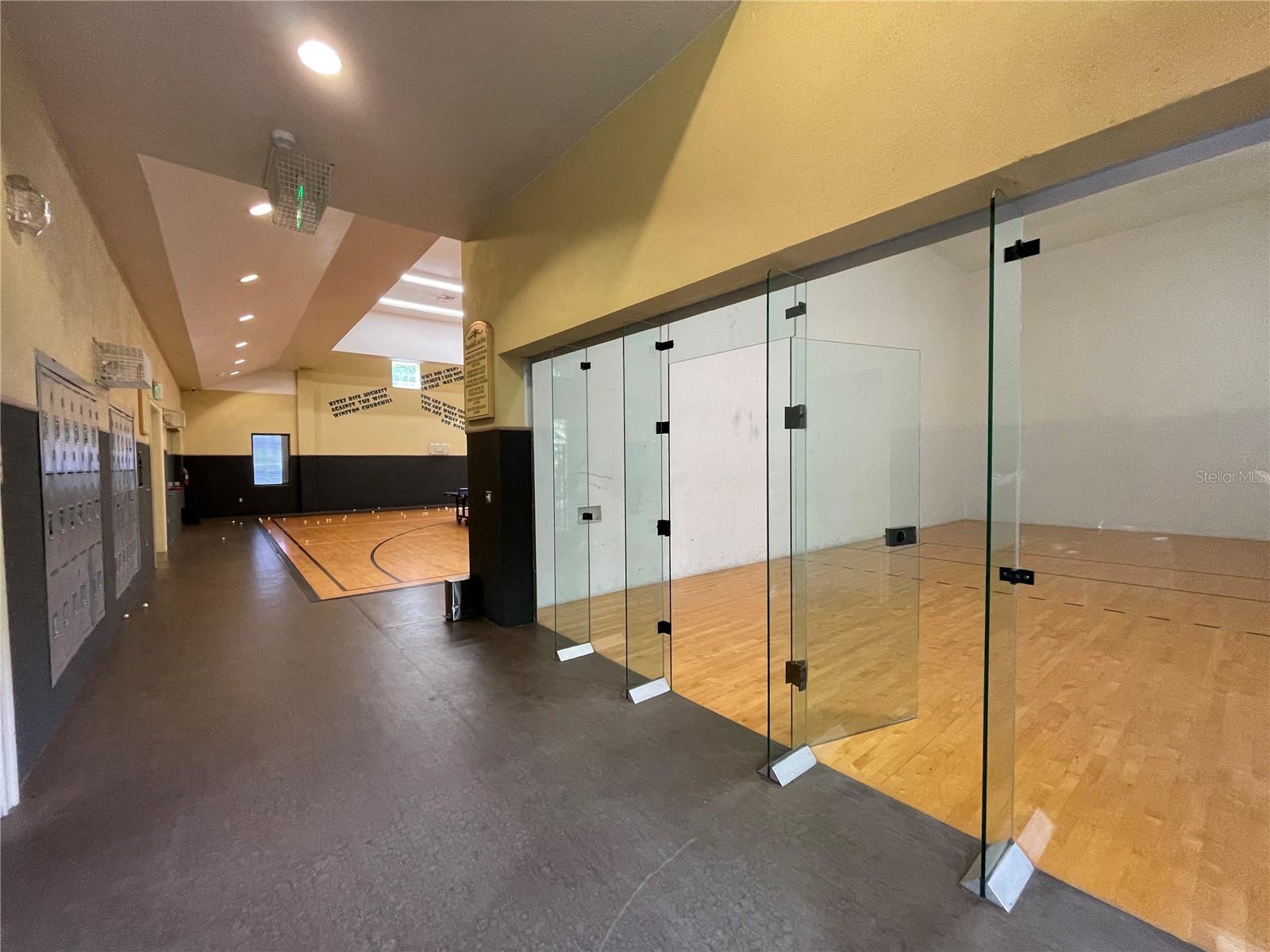 COURTNEY PALMS CONDO - Residential Lease