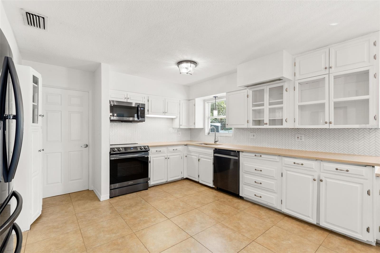 PASADENA ESTATES SEC H - Residential