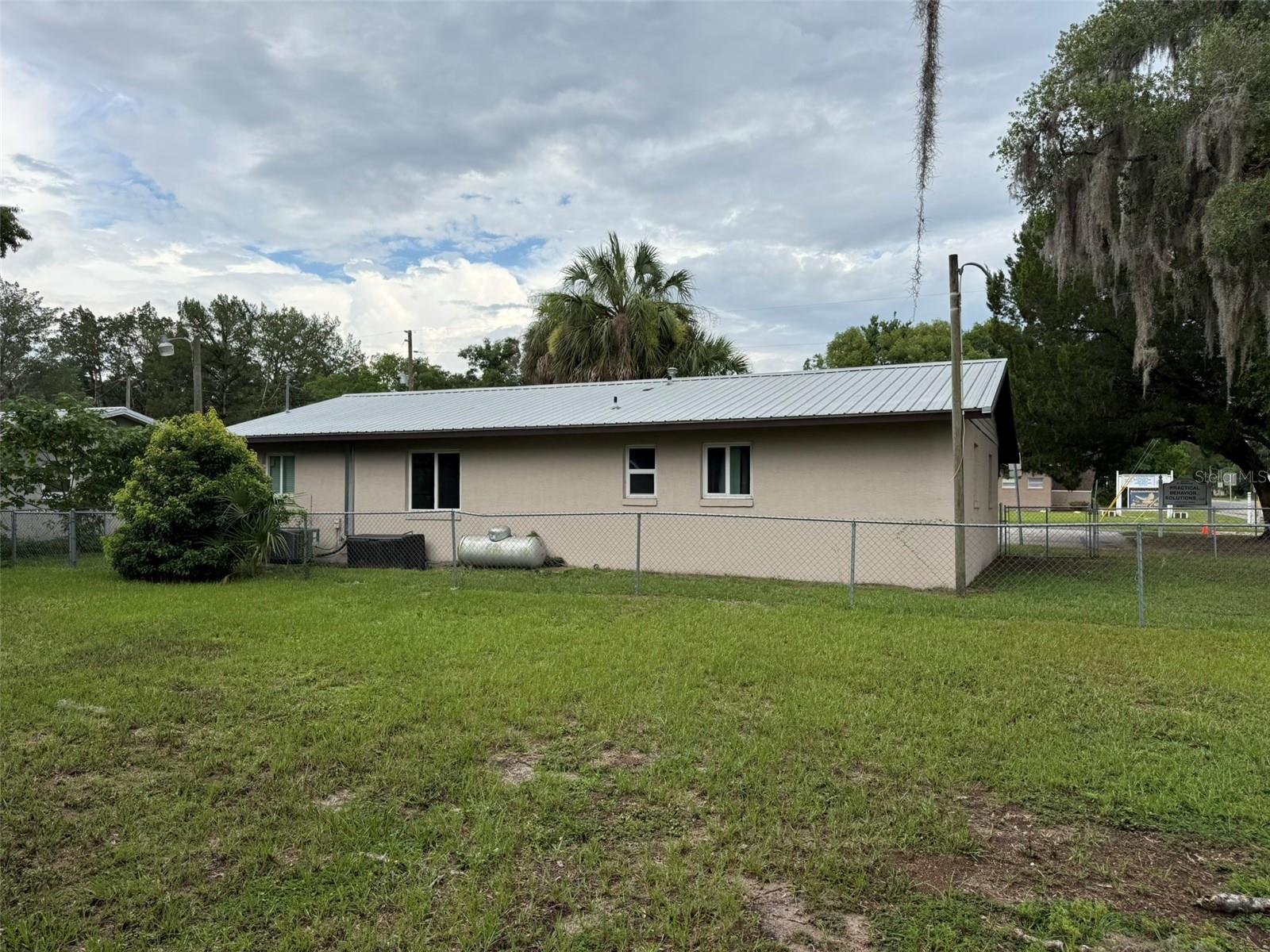 TOWN/DUNNELLON - Commercial Sale