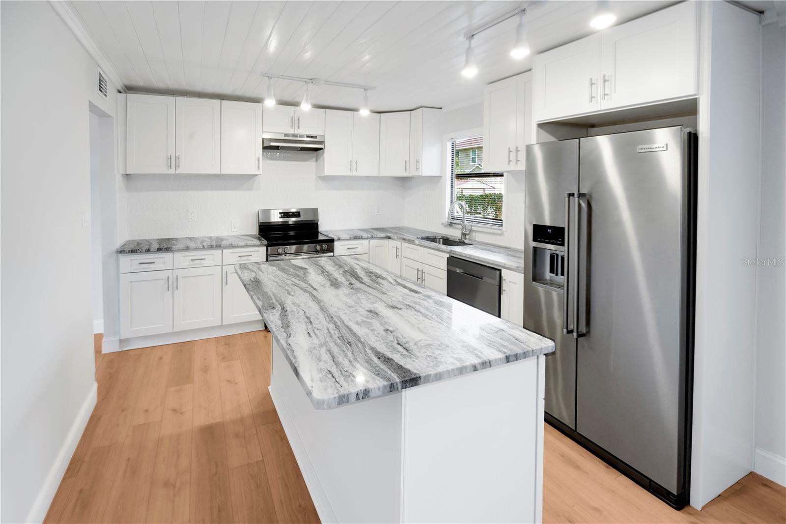 SUNSET ADD - Residential