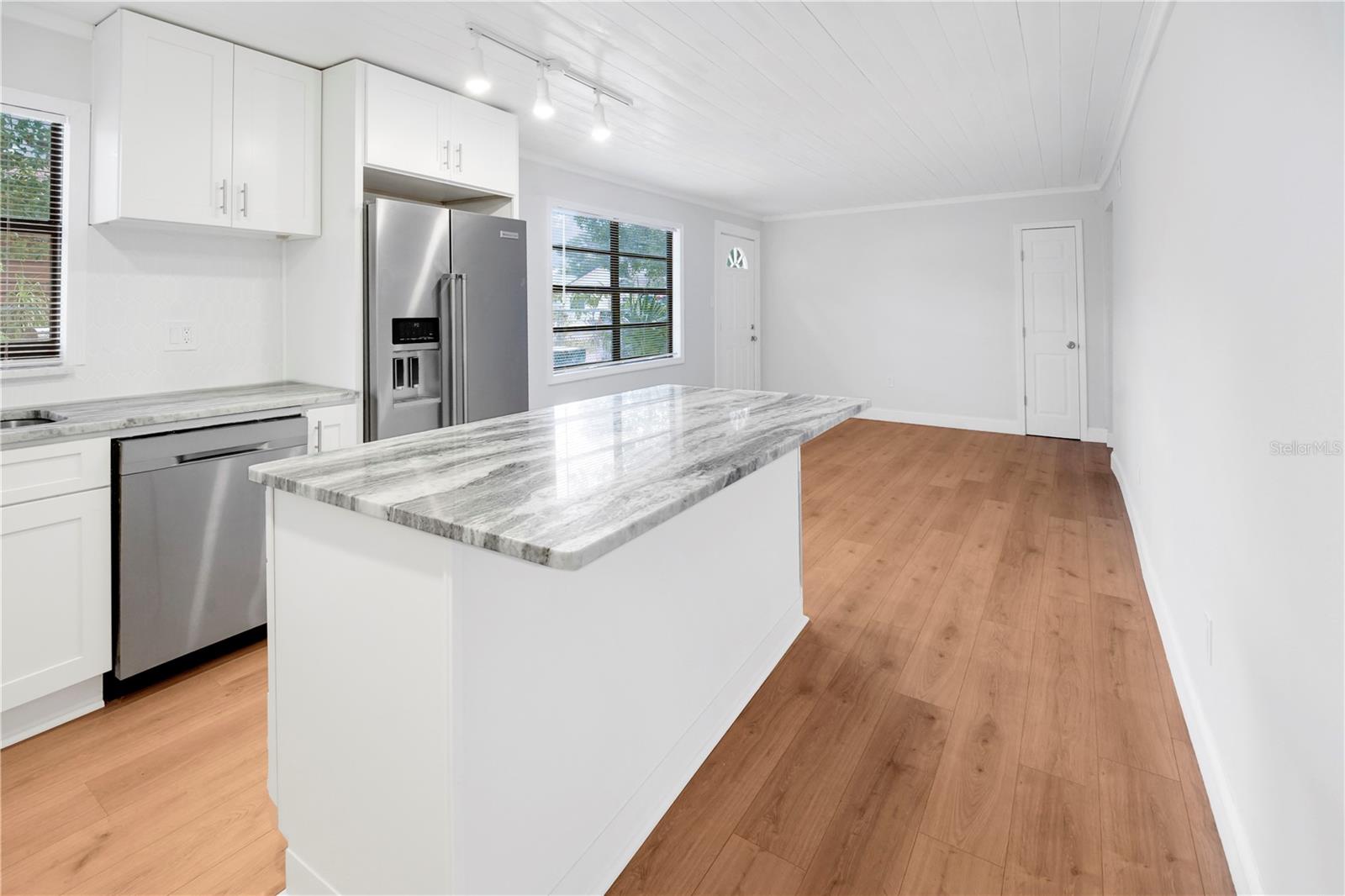 SUNSET ADD - Residential