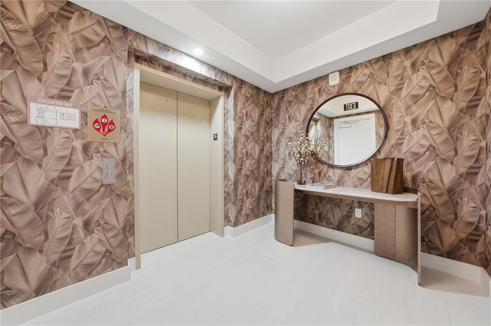 WESTSHORE YACHT CLUB, AQUA TOWER 1 - Residential