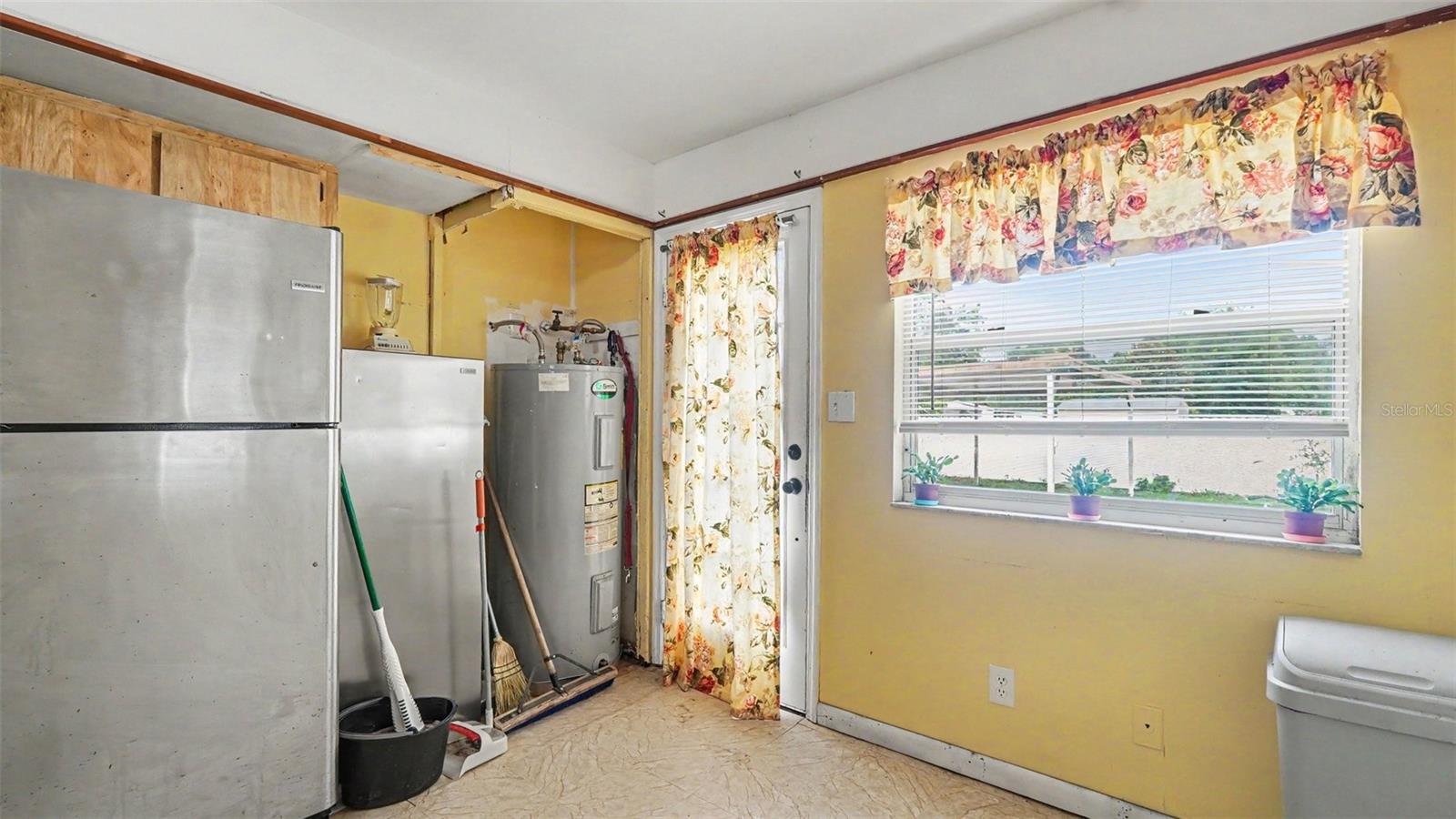BREEZEWOOD ESTATES - Residential