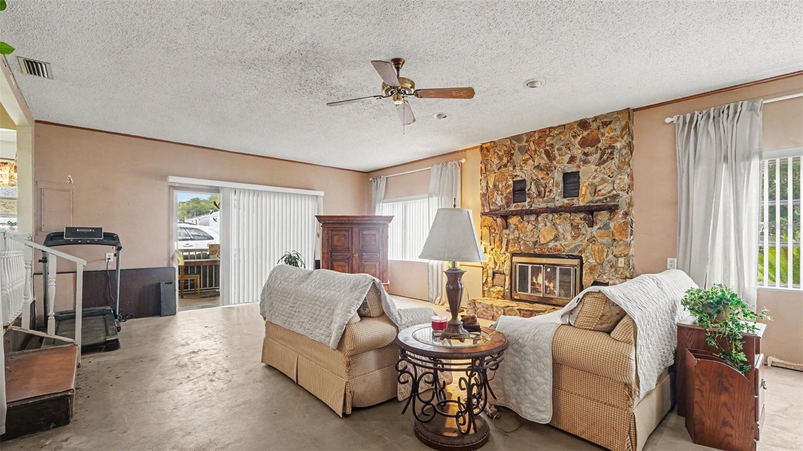 BREEZEWOOD ESTATES - Residential