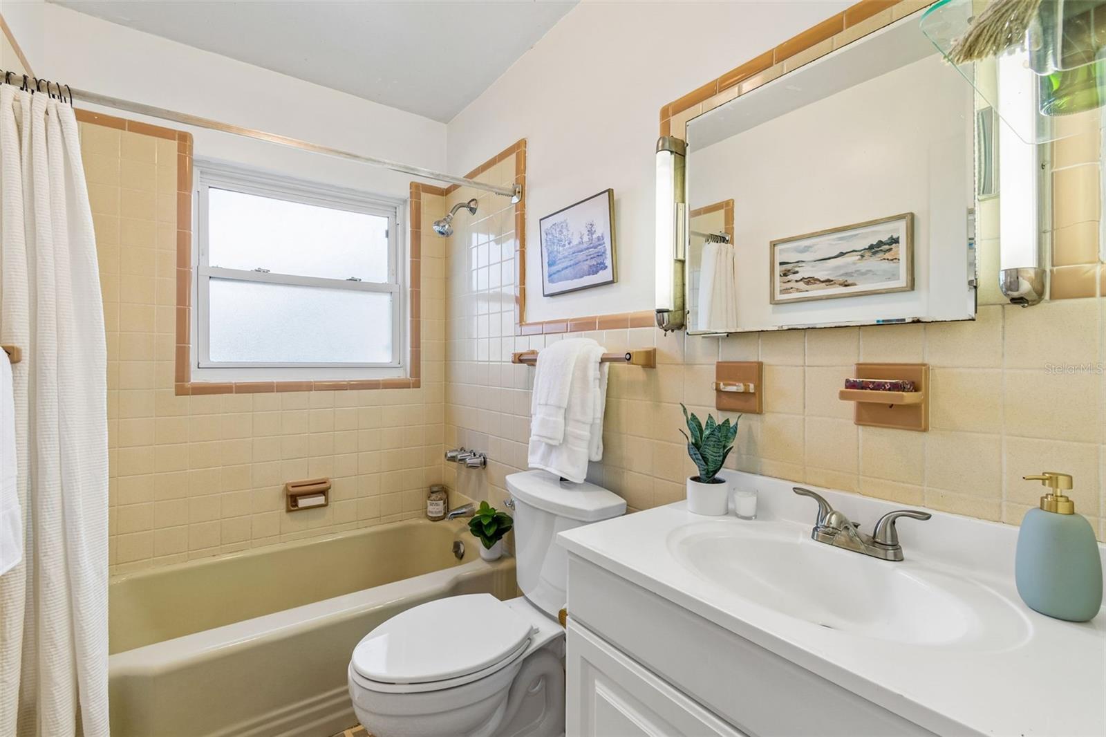 TEMPLE TERRACE ESTATES - Residential